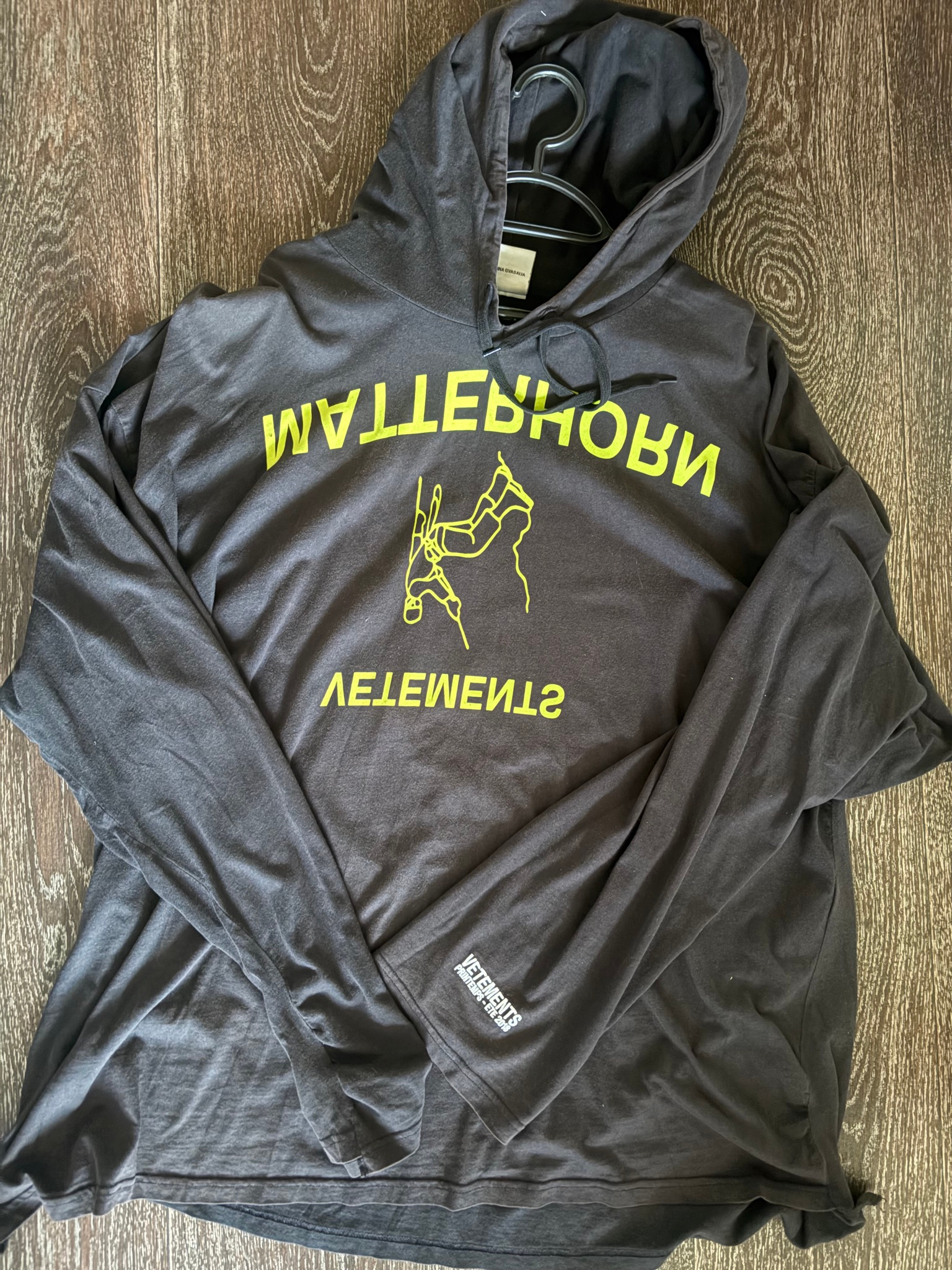 Vetements Matterhorn SS18, миниатюра 1