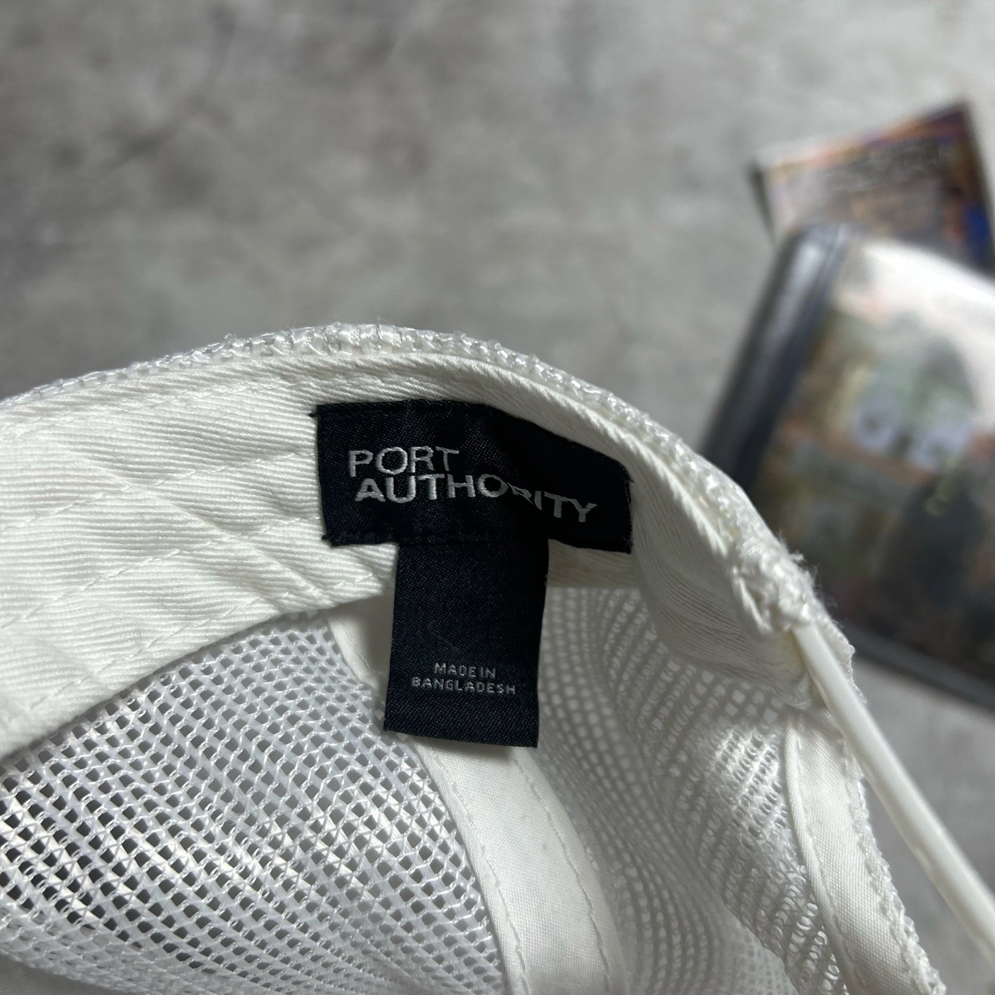 Port Authority Rigneck Rustlers, миниатюра 3