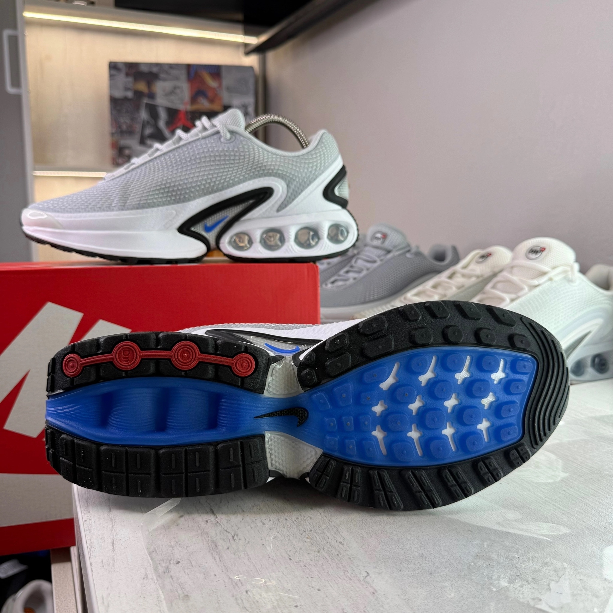 Nike Air Max Dn Pure Platinum/Hyper Royal, миниатюра 5