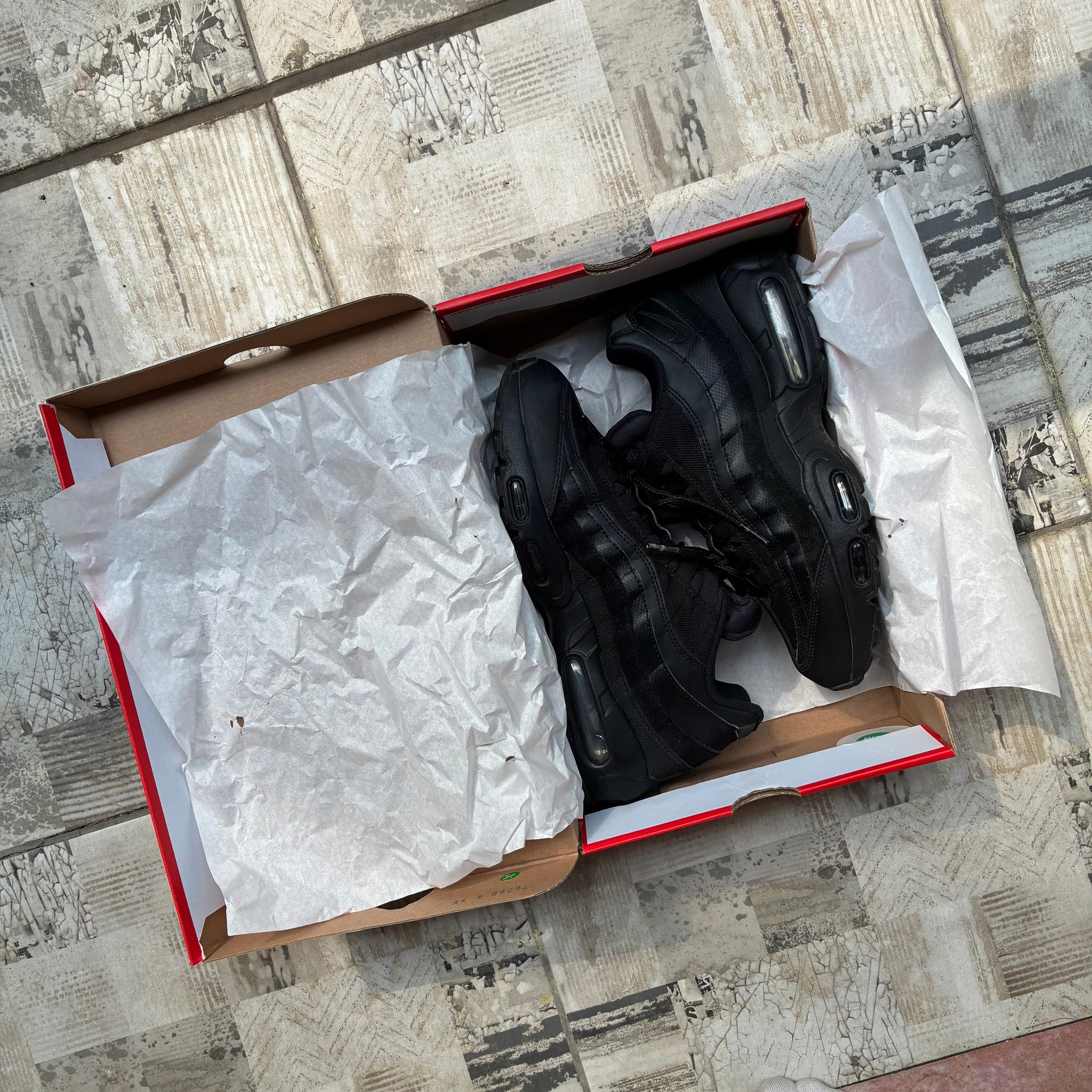 Nike Air Max 95 Essential OG Triple Black, миниатюра 11