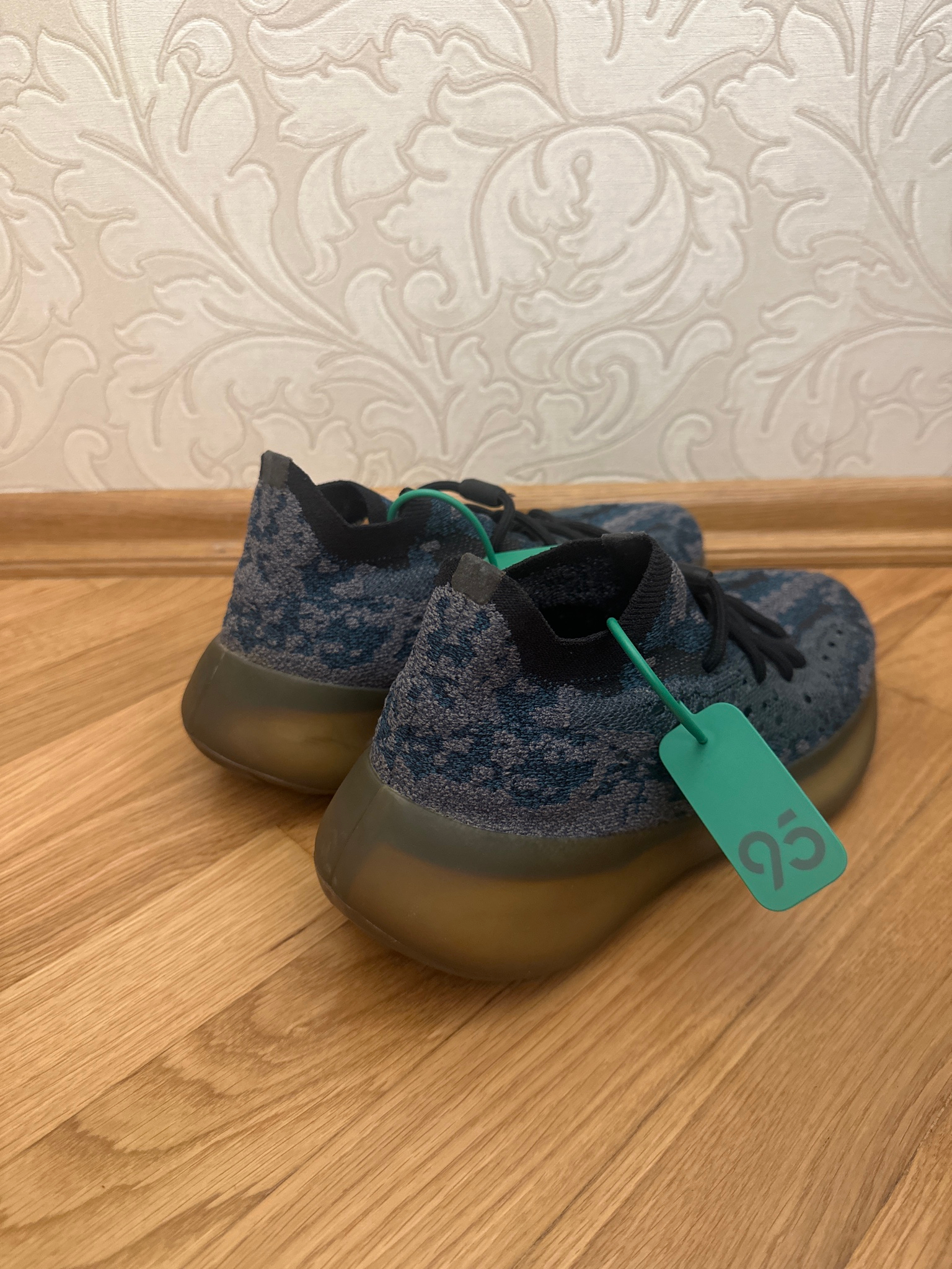 adidas Yeezy 380 Covellite, миниатюра 7