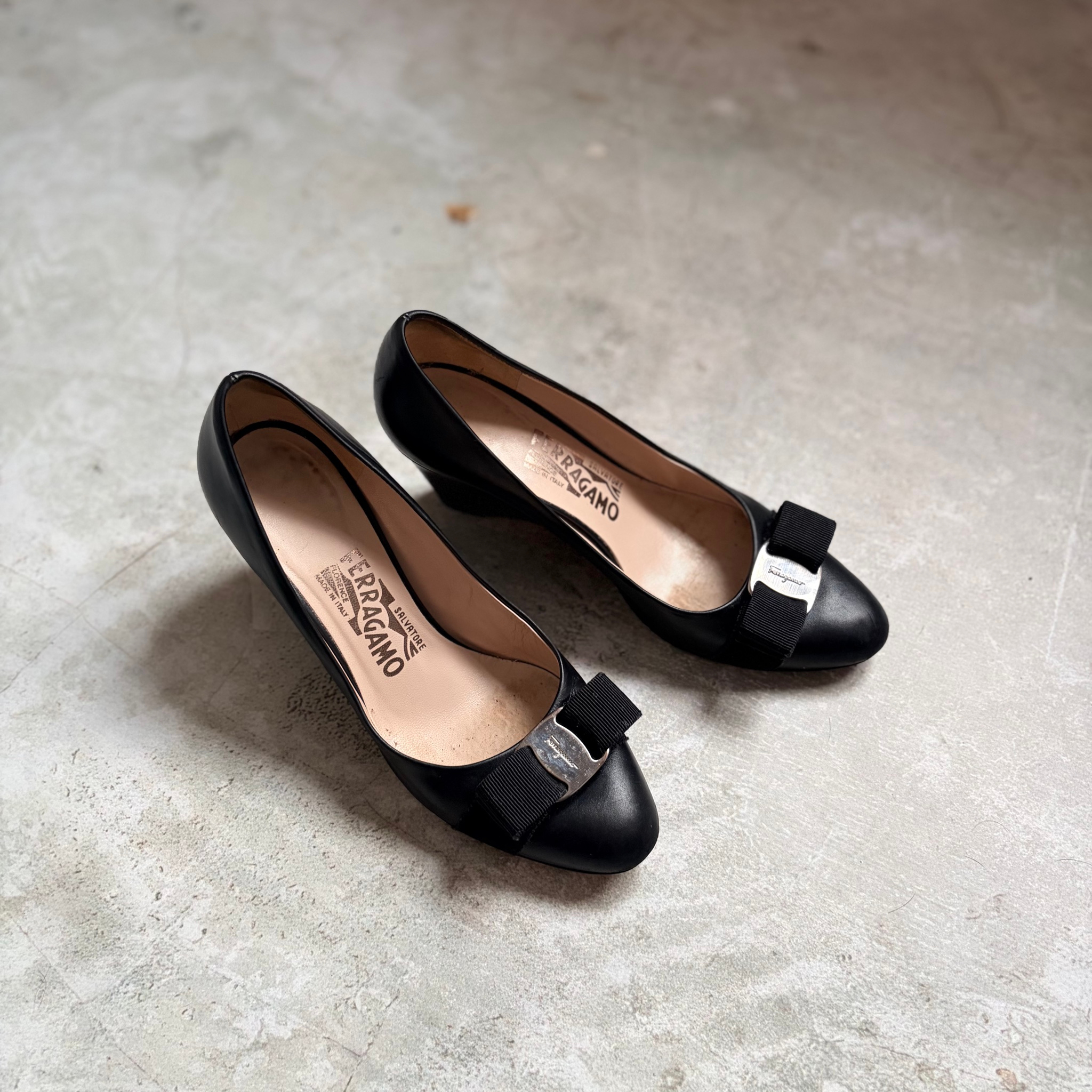 Salvatore Ferragamo Flo Vara Bow Wedge, миниатюра 8