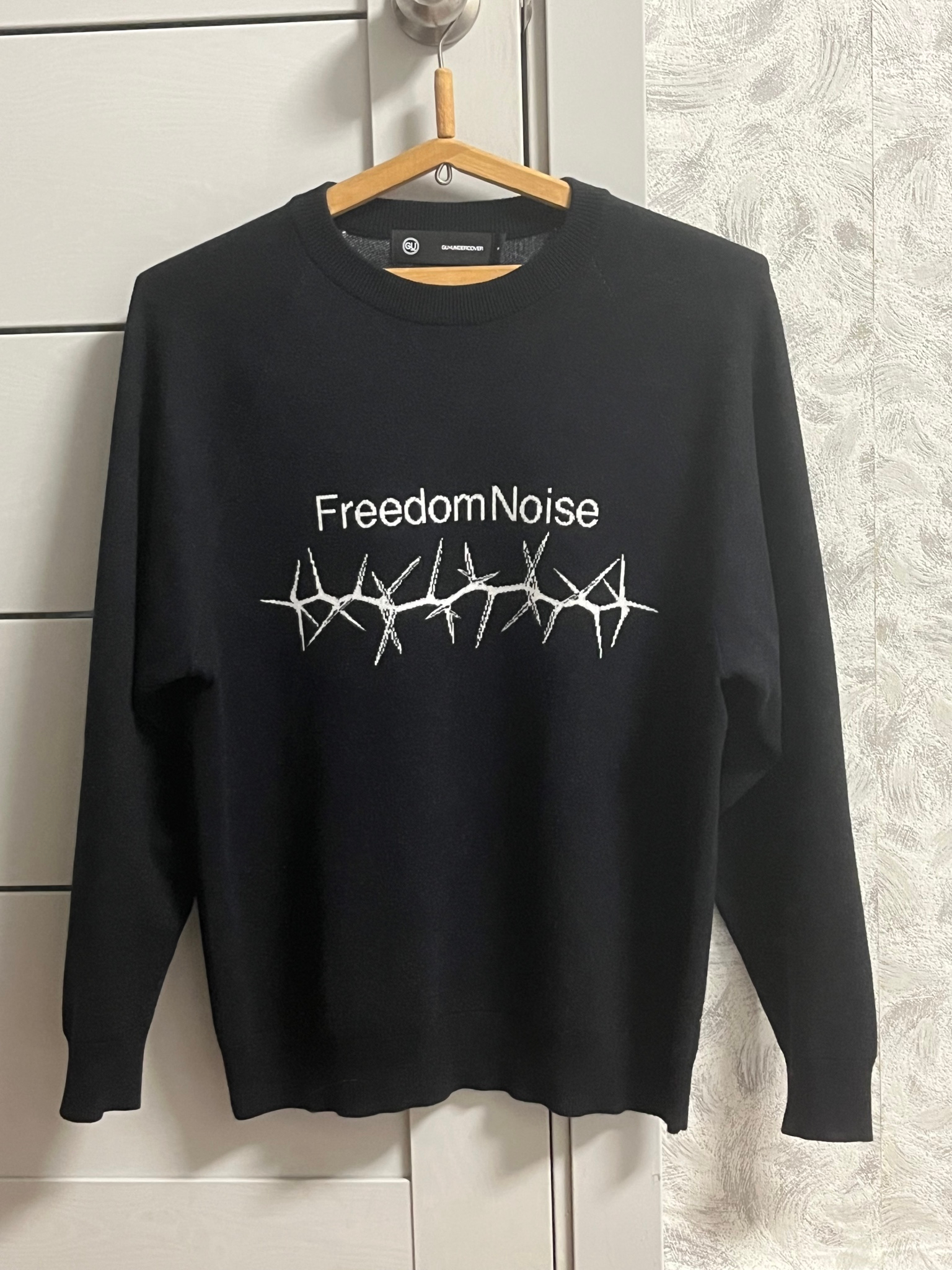 Gu x Undercover FreedomNoise sweater, миниатюра 1
