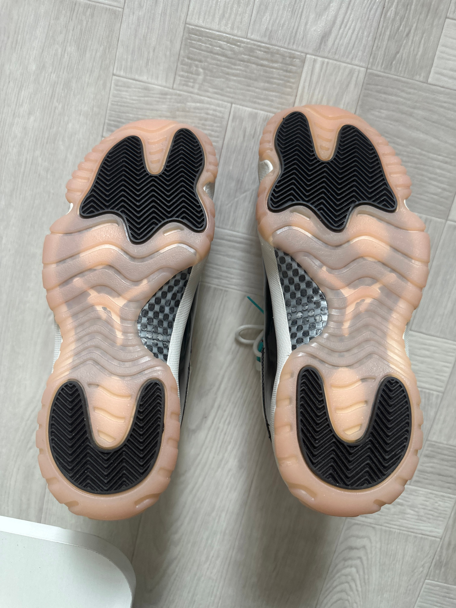 Nike Air Jordan 11 Neapolitan, миниатюра 5