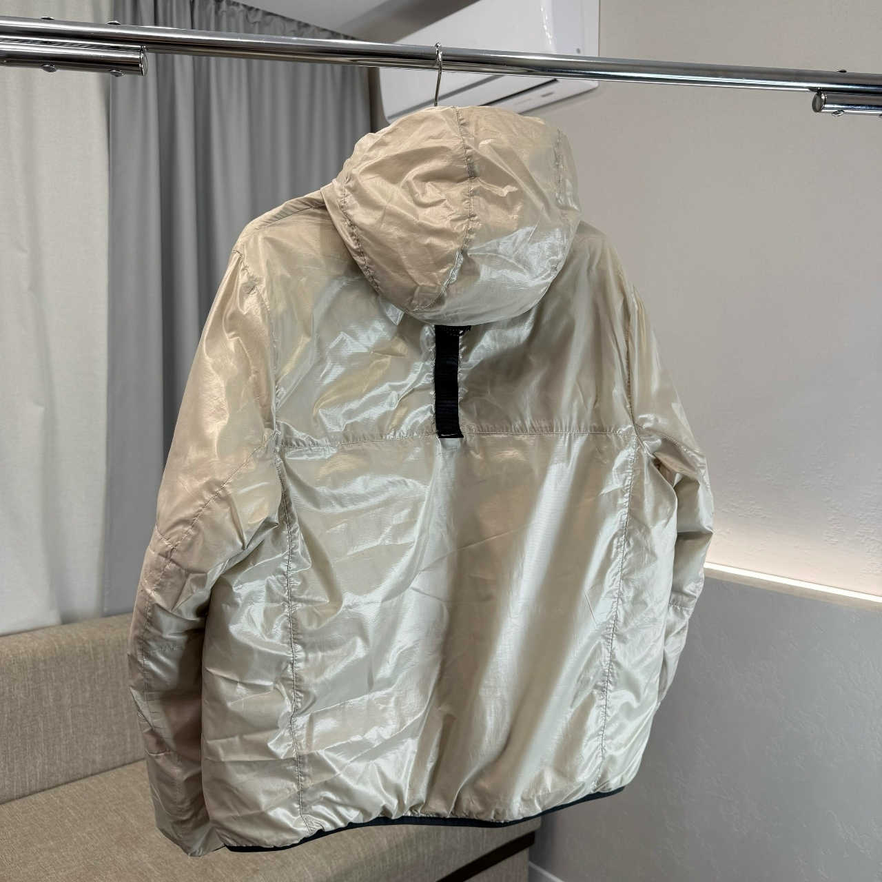 Nike Windrunner Synthetic-Fill Stone White, миниатюра 2