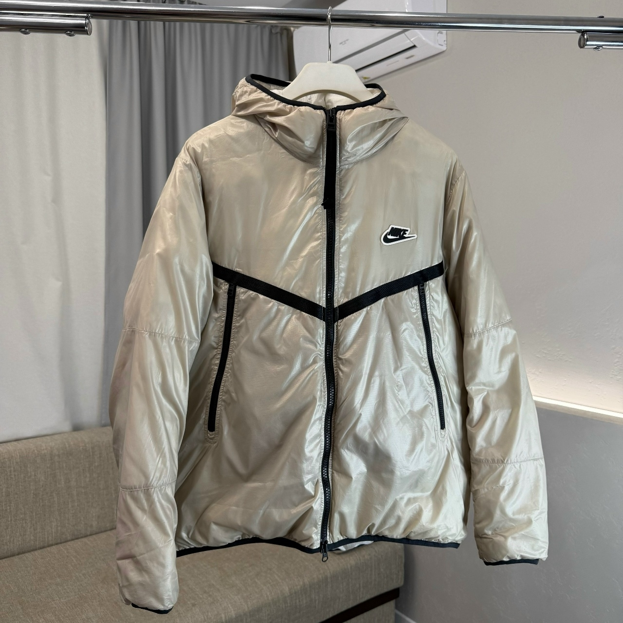Nike Windrunner Synthetic-Fill Stone White, миниатюра 1