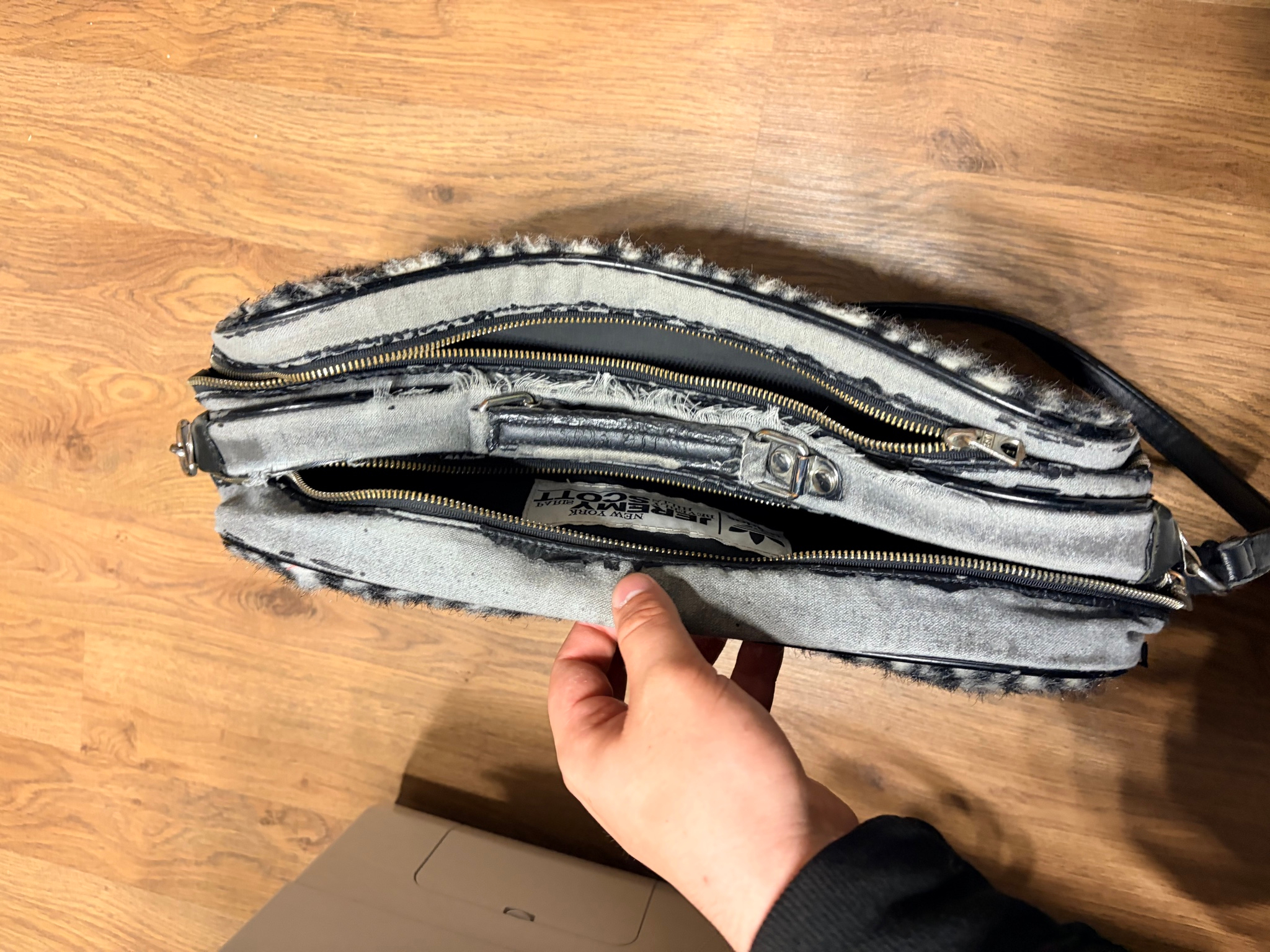 Jeremy Scott x Adidas tiger-fur bag, миниатюра 6