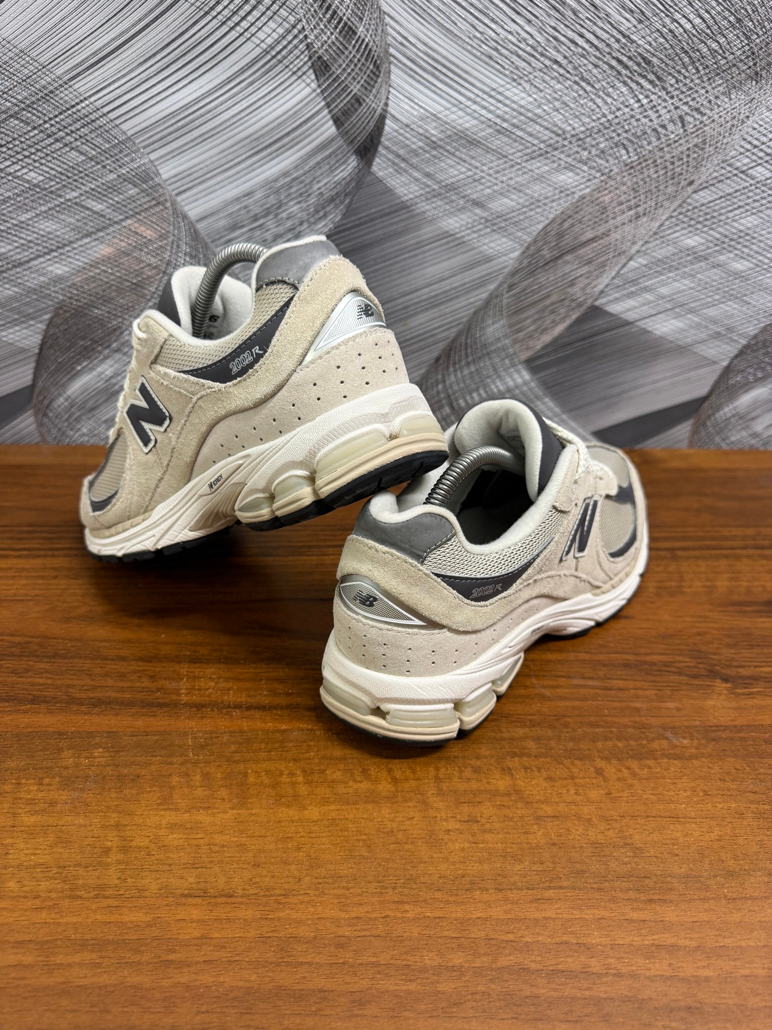 New Balance 2002R, миниатюра 2