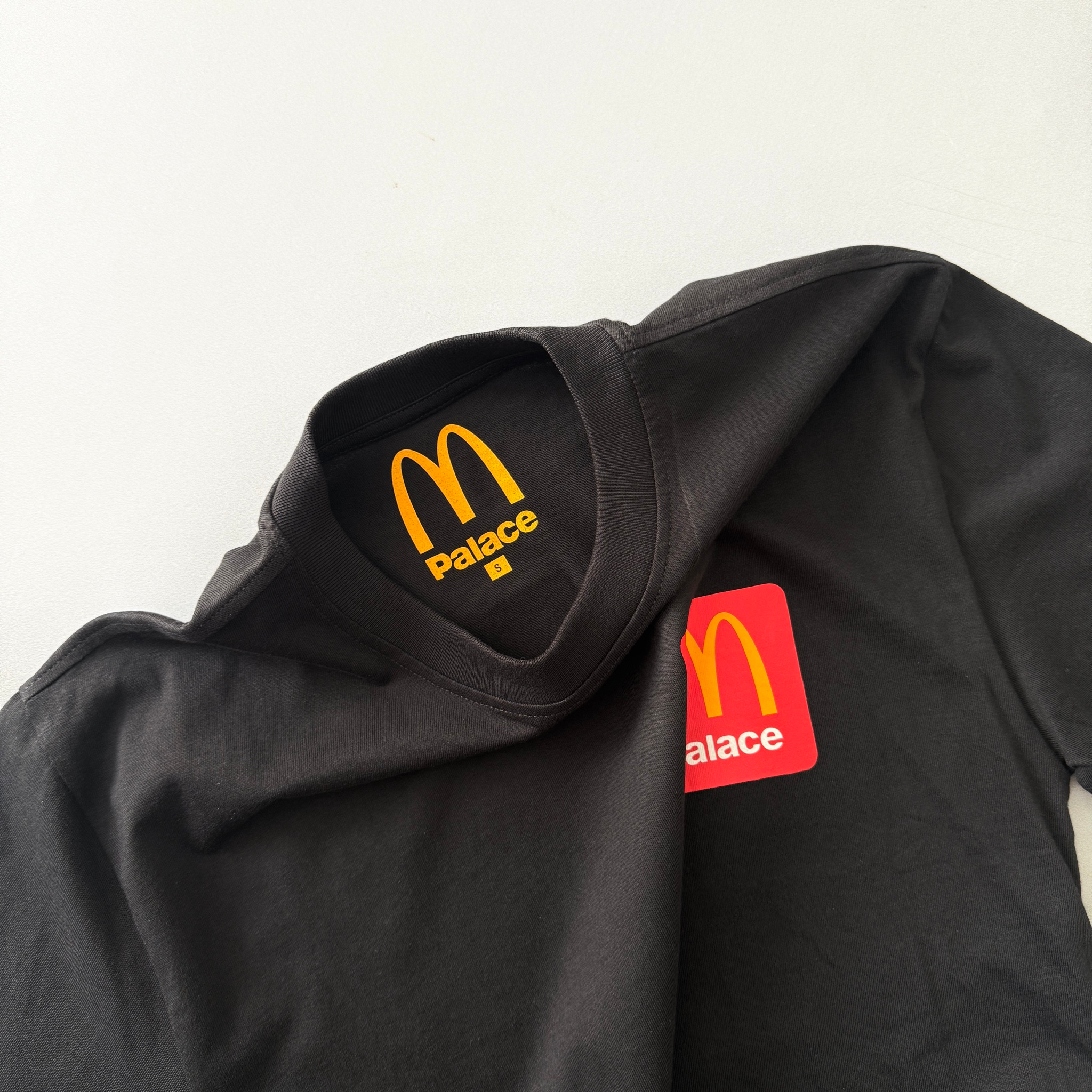 Palace x McDonalds Logo Tee, миниатюра 3