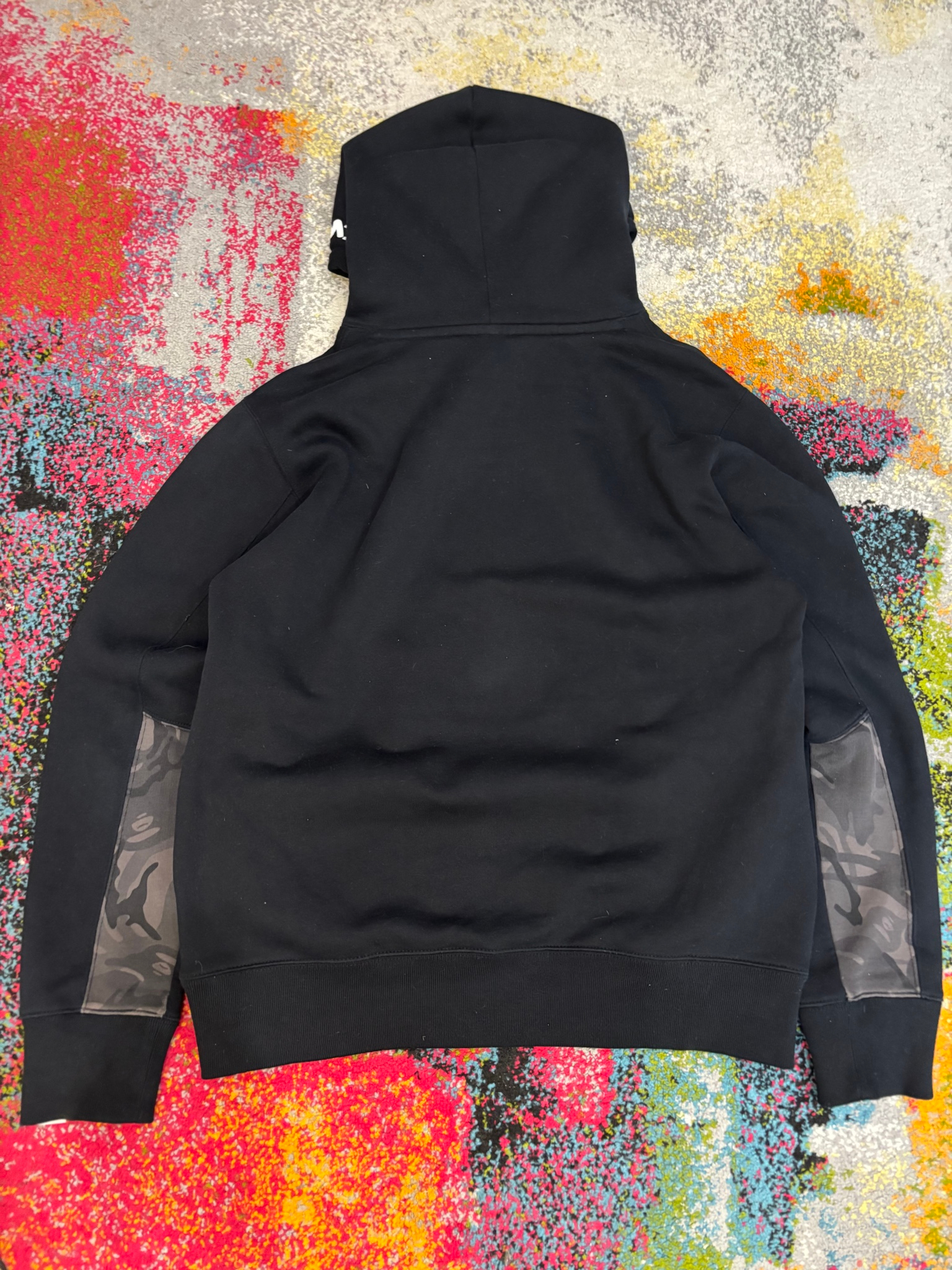 Aape Худи, миниатюра 2