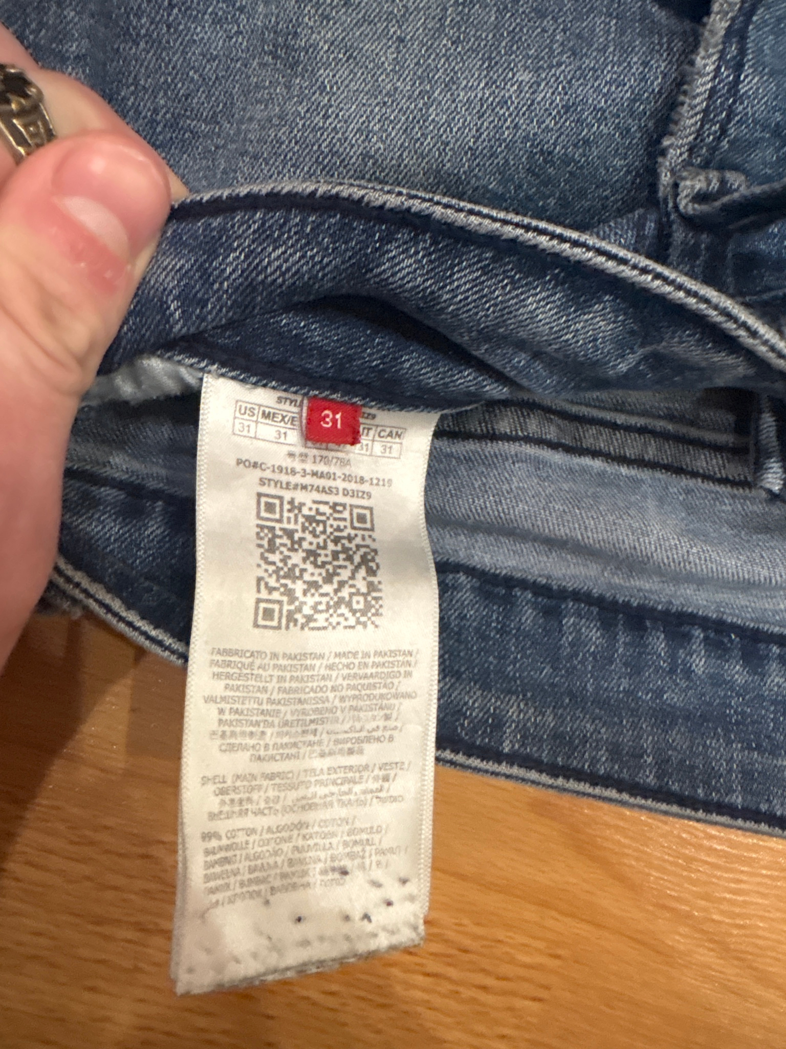 Guess Jeans, миниатюра 4