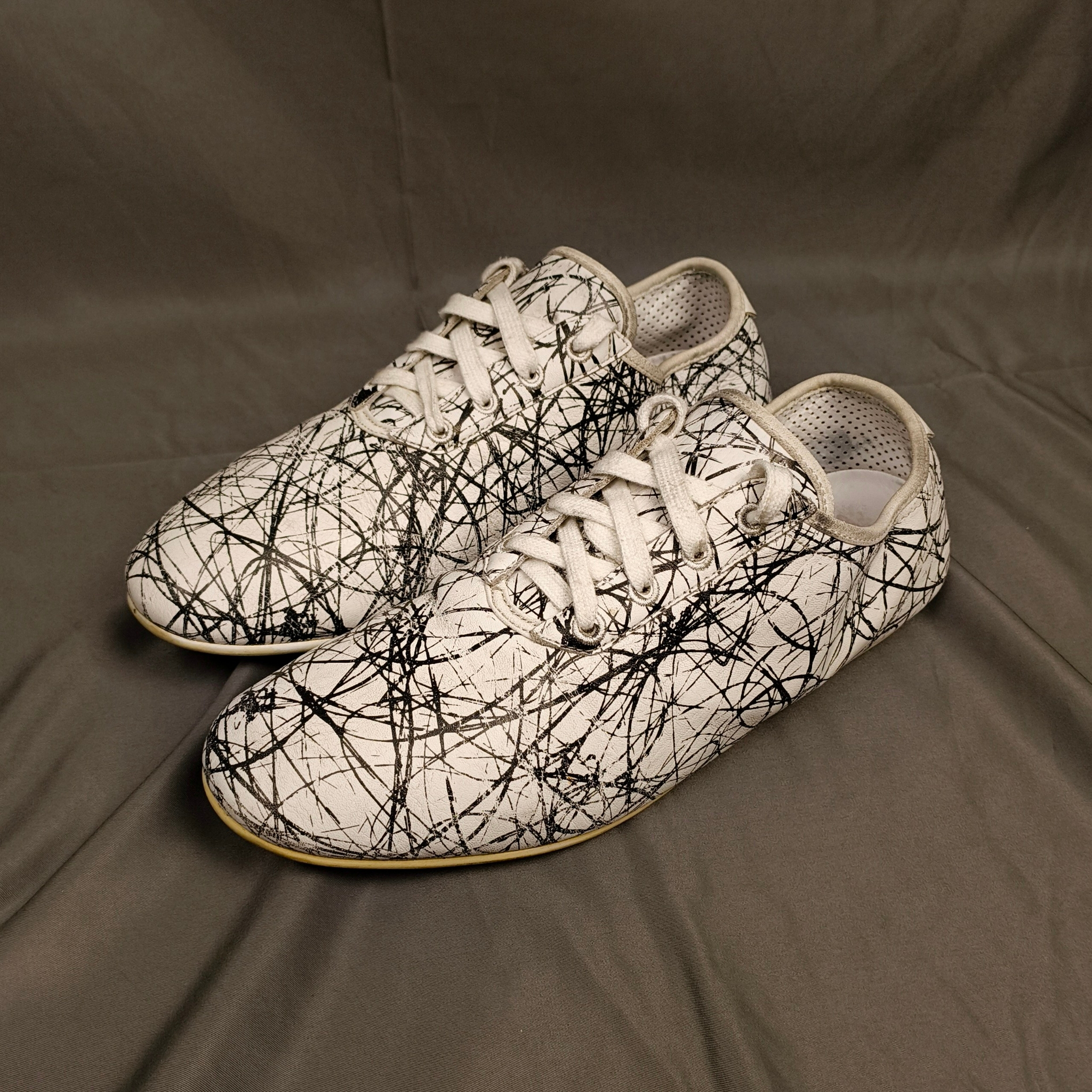 Dolce & Gabbana Painted low top shoes, миниатюра 1