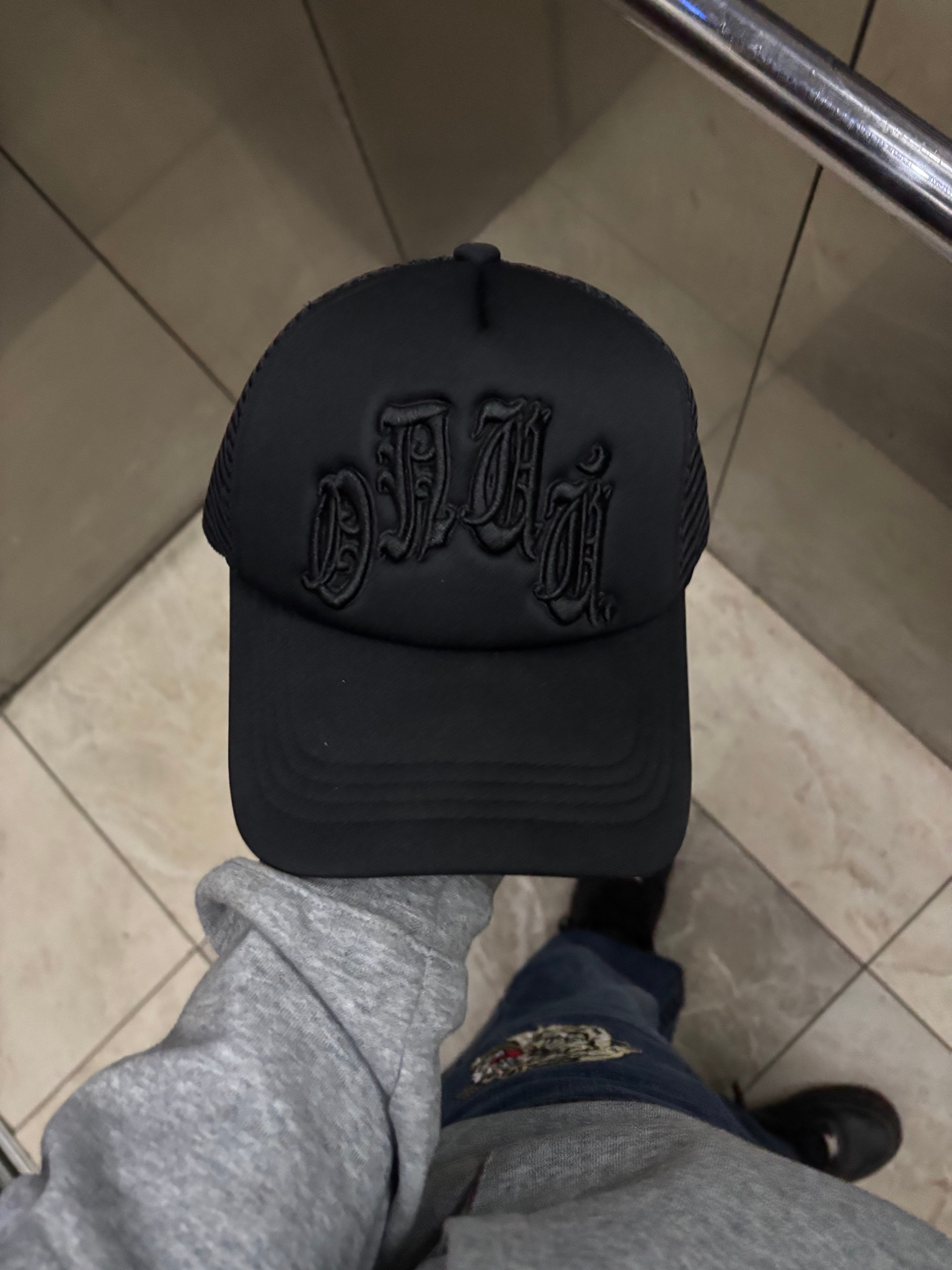 Gutta Night, миниатюра 1