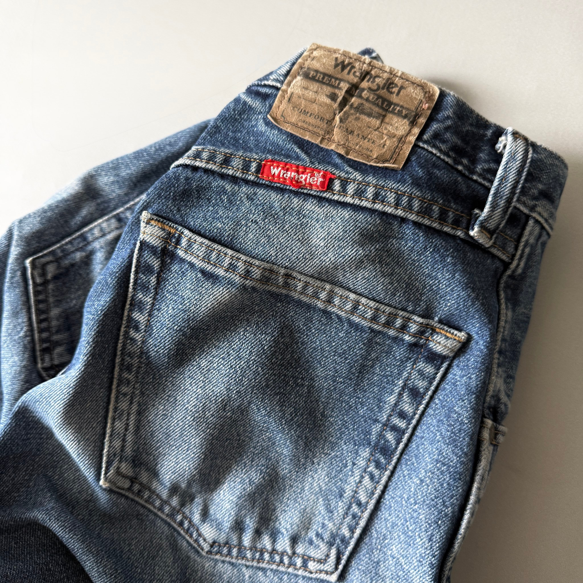 Wrangler 2000s vtg thrash jeans, миниатюра 9
