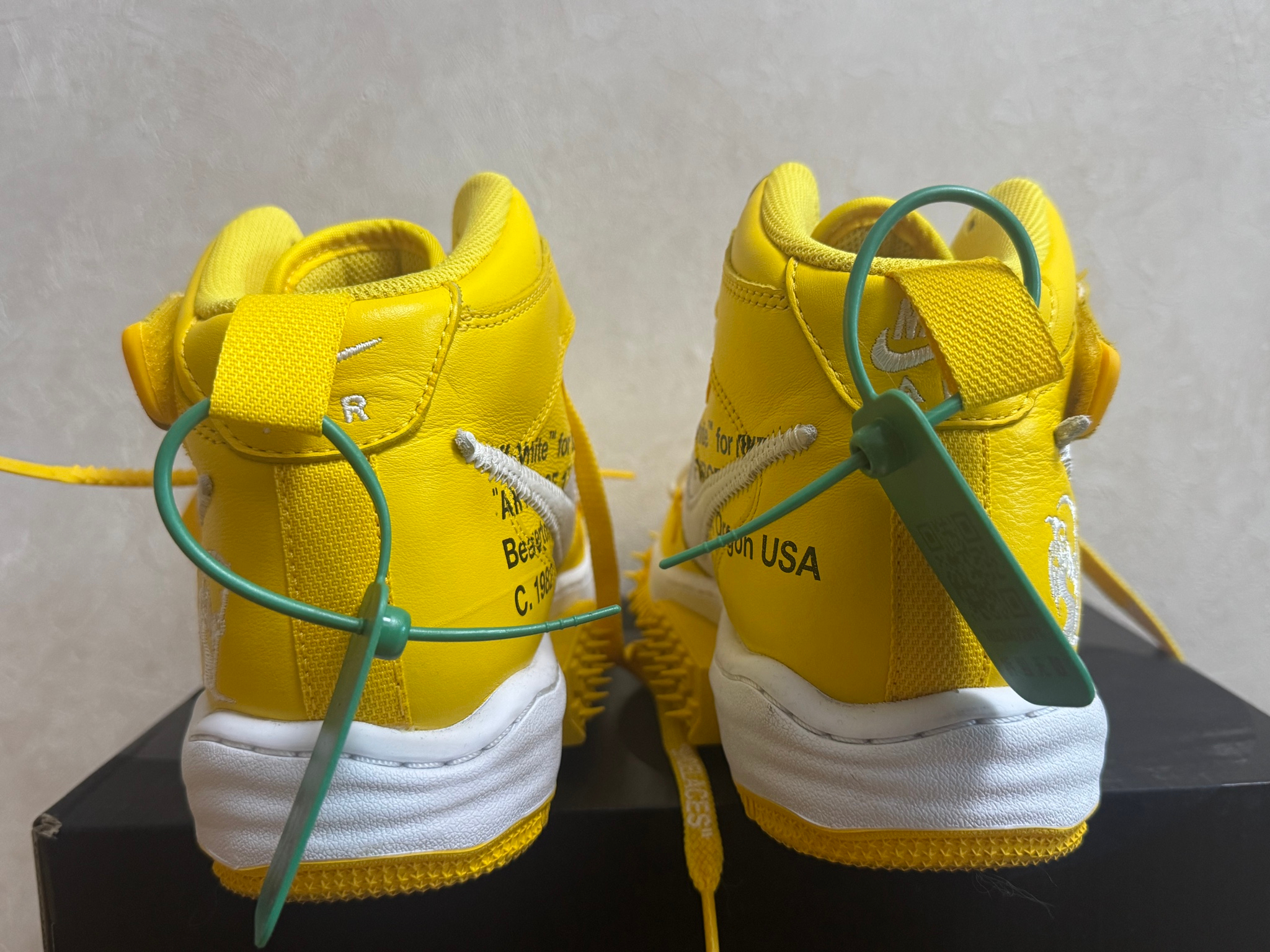 OFF-WHITE x Nike Air Force 1 "White and Varsity Maize", миниатюра 2