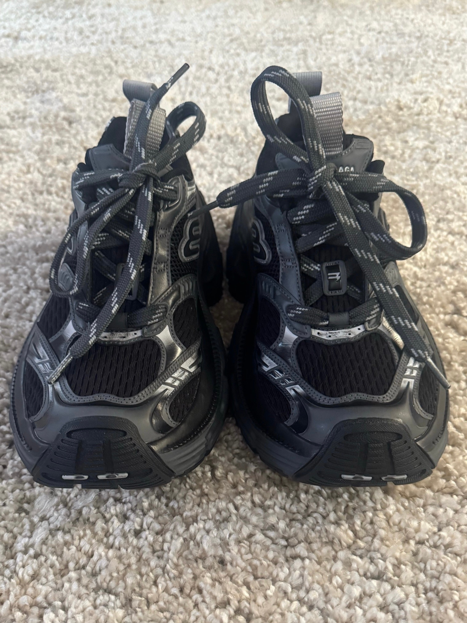 Balenciaga 6XL, миниатюра 1