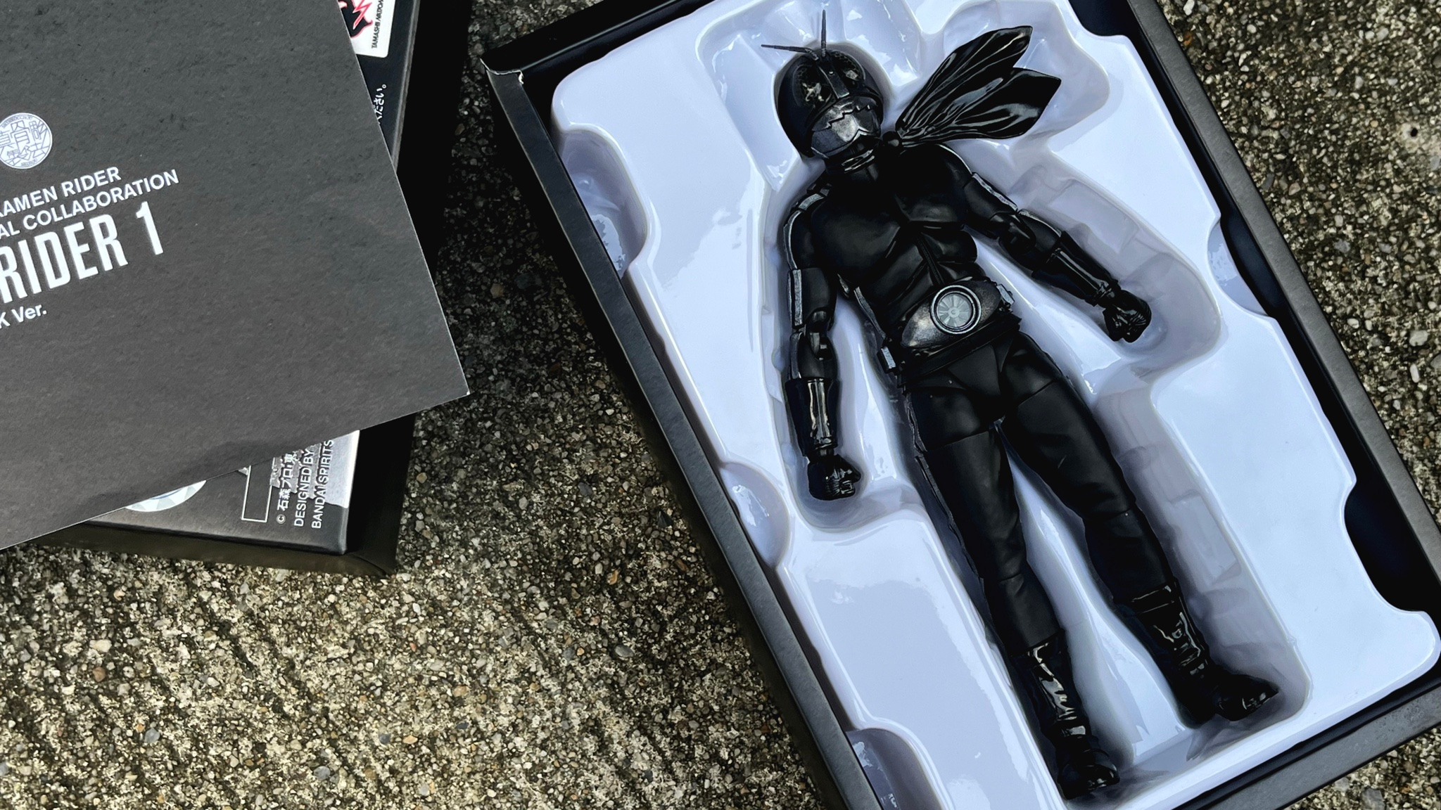 Bandai x mastermind JAPAN Kamen Rider 50th Anniversary Masked Rider 1 Black Ver., миниатюра 3