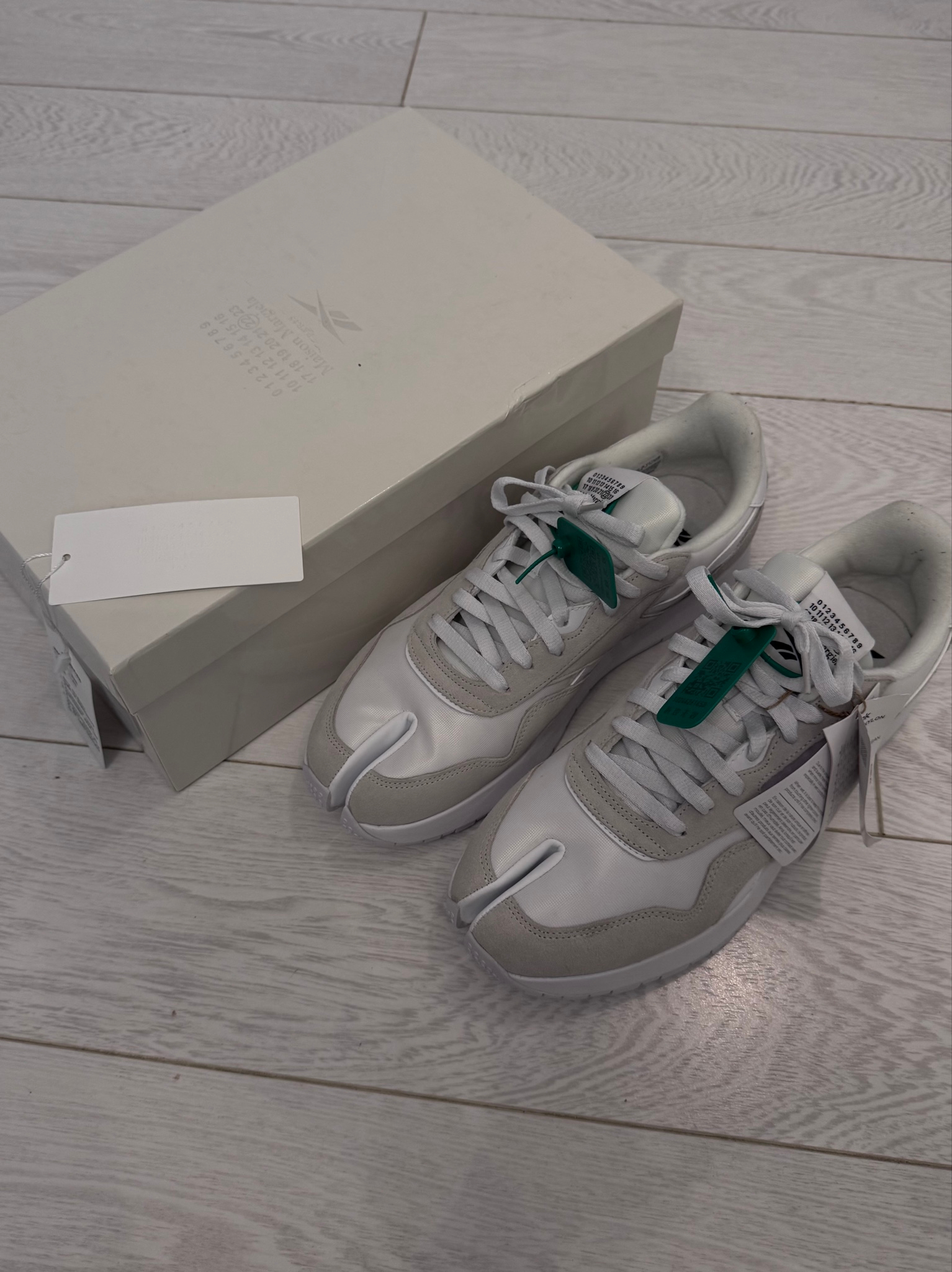 Maison Margiela x Reebok Tabi, миниатюра 1