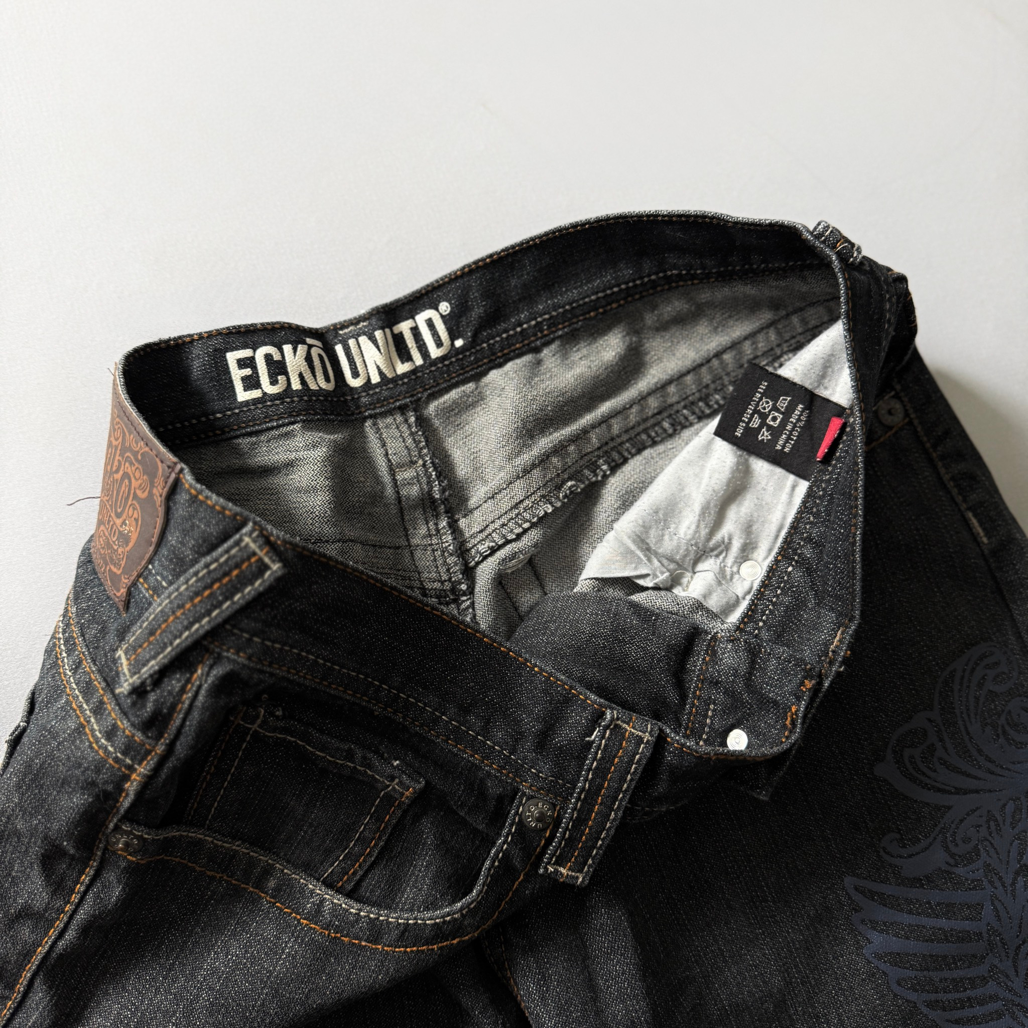 Ecko UNLTD 2000s VTG Graphic Jorts, миниатюра 4