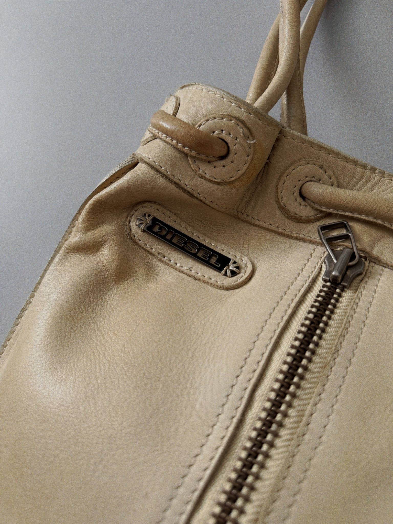 Diesel 2000s Vintage Archival Leather Distressed / Washed Hand Bag, миниатюра 4