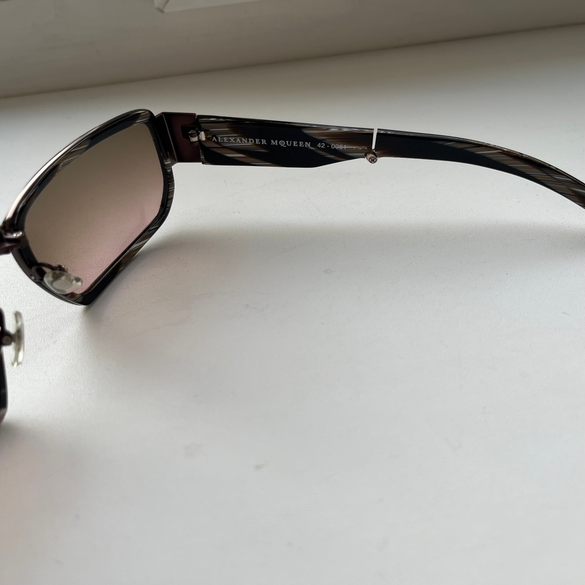 Alexander McQueen Eyes 2000s Foldable Sunglasses, миниатюра 5