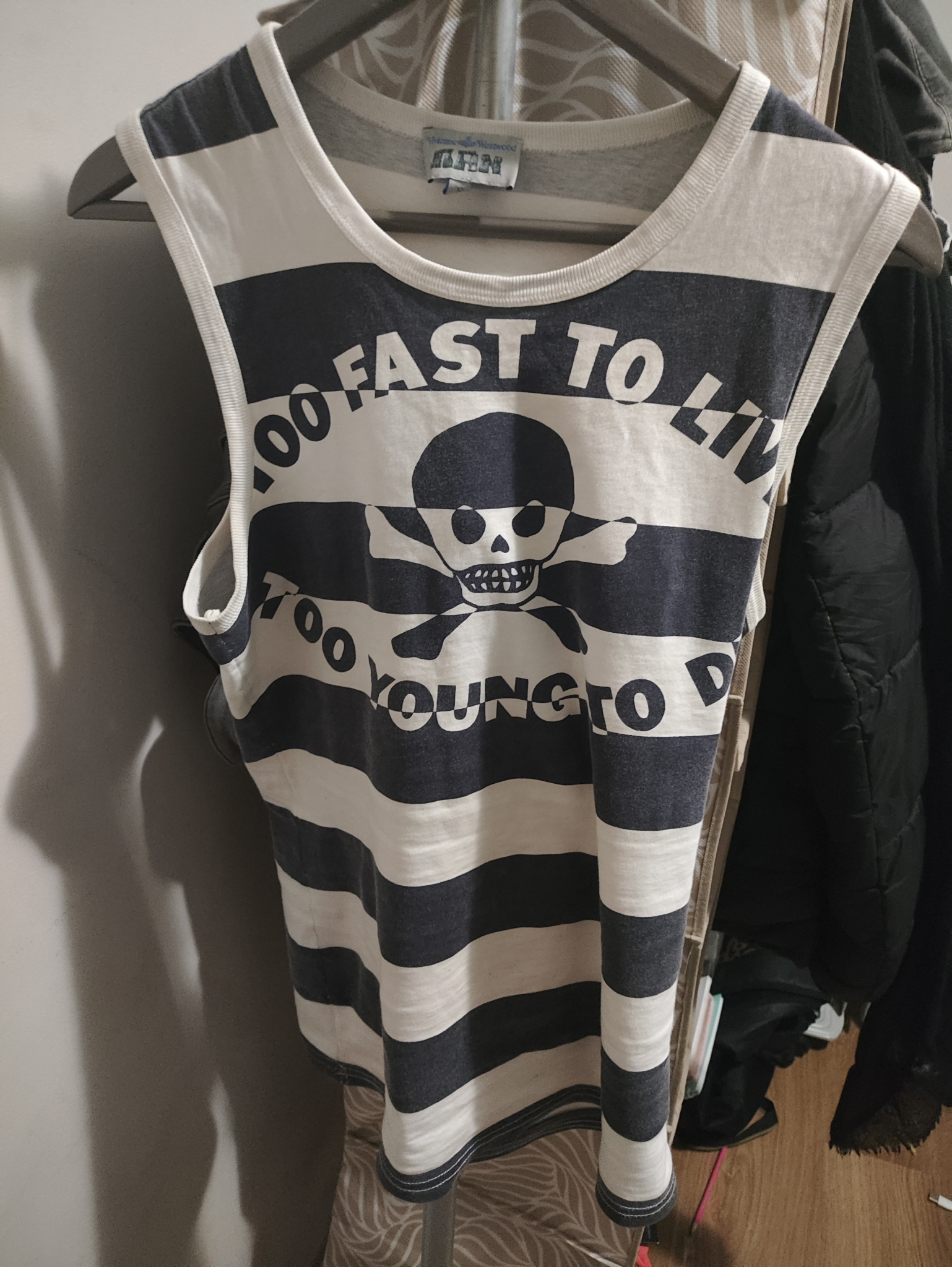 Vivienne Westwood too fast to live too young to die, миниатюра 1