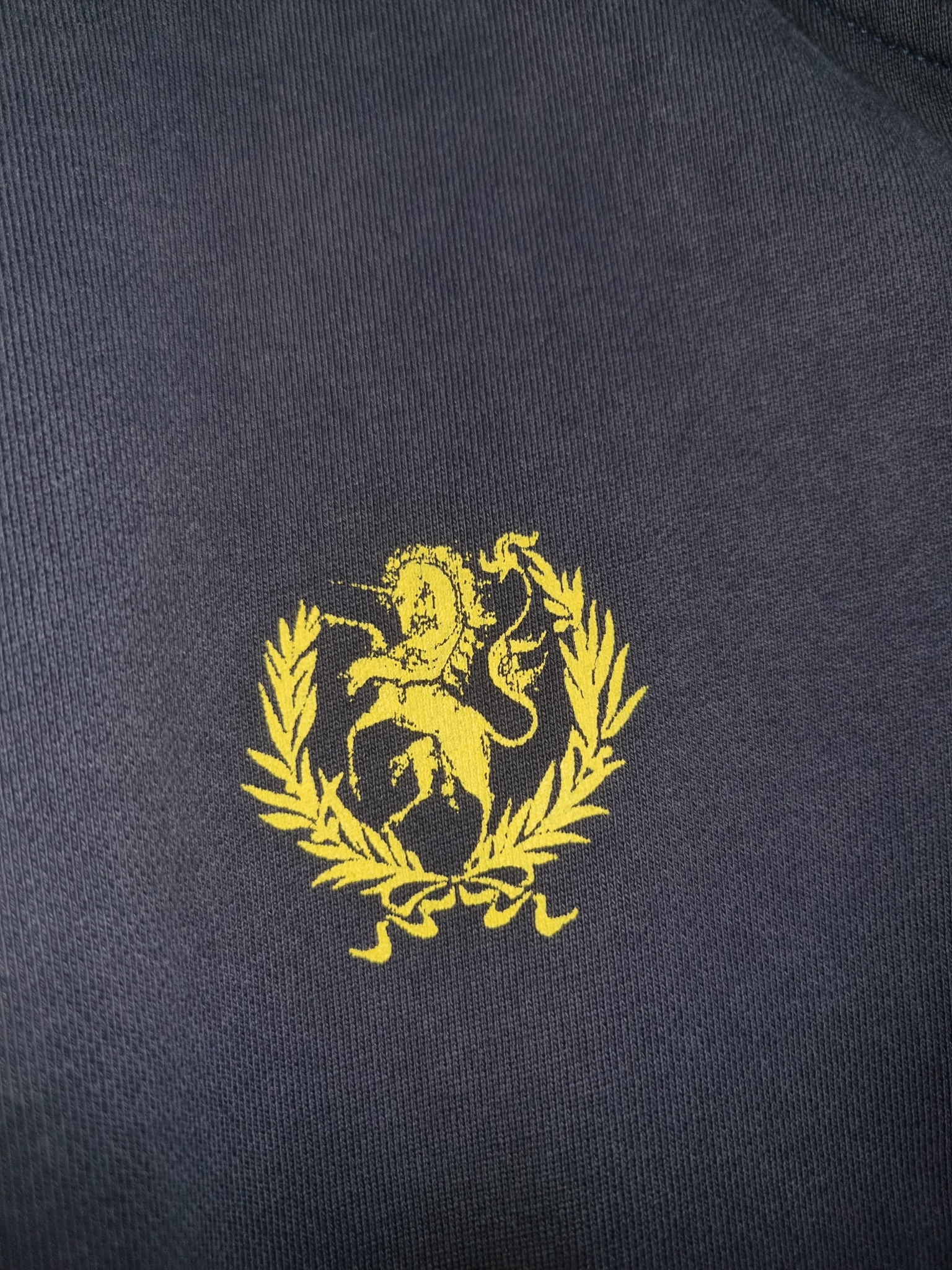 Made Extreme Painted/Distres Coat of Arms, миниатюра 7