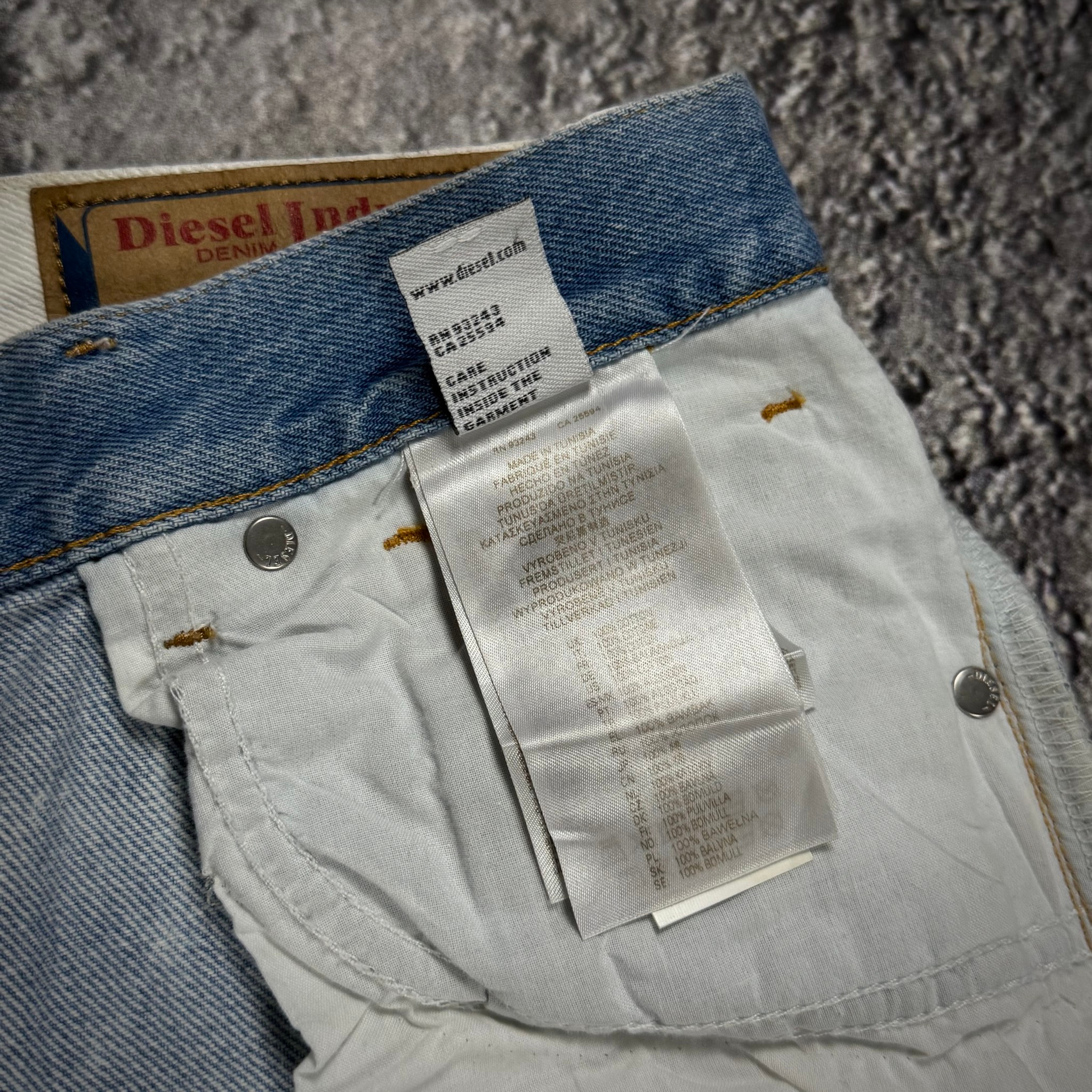 Diesel 1995 Distressed Straight Leg Painted Jeans, миниатюра 10