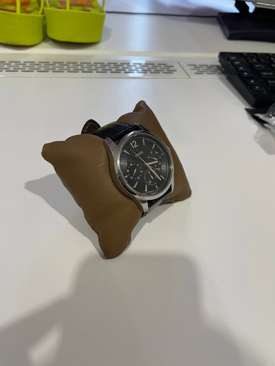Guess Наручные часы, миниатюра 1