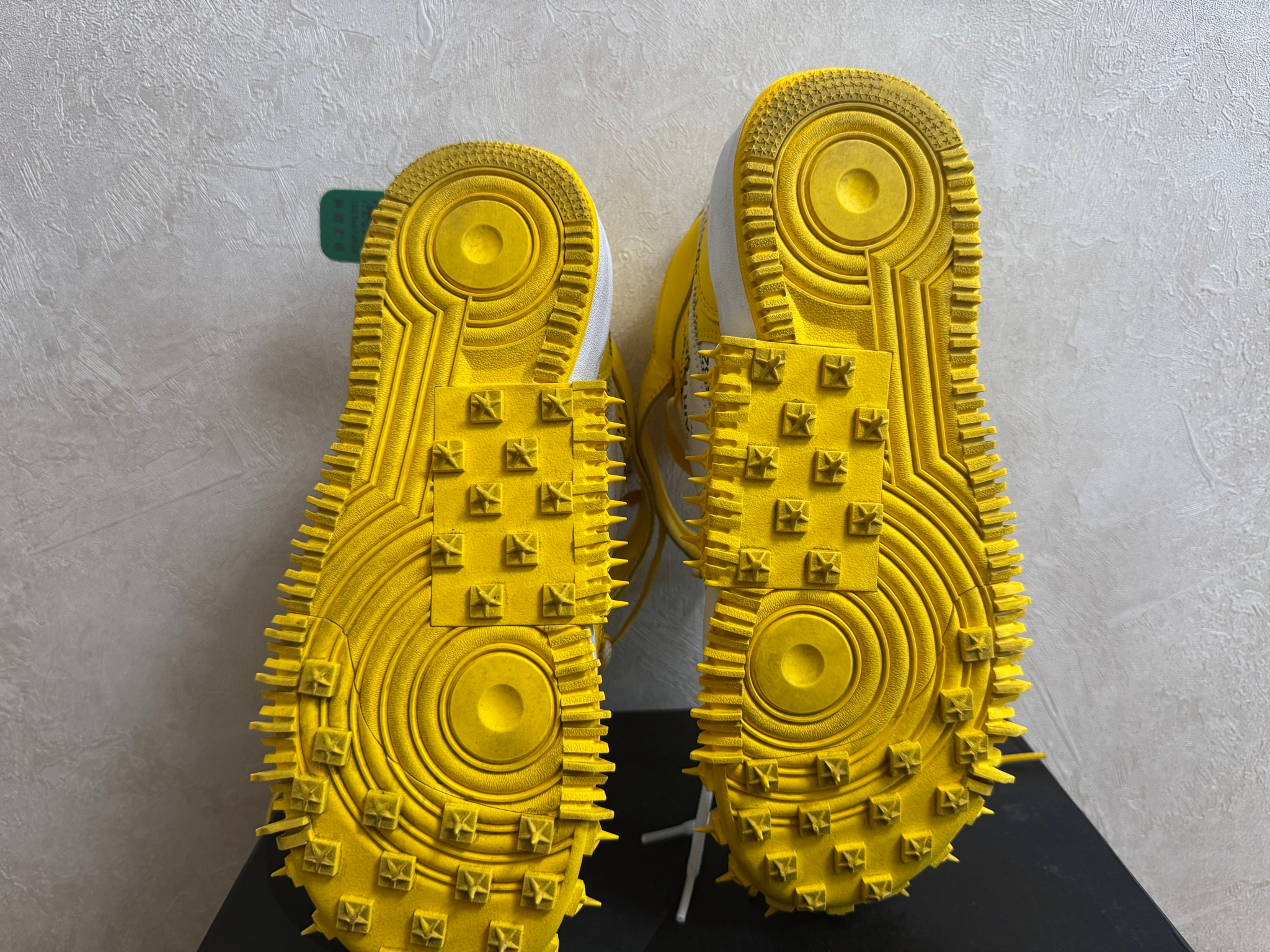 OFF-WHITE x Nike Air Force 1 "White and Varsity Maize", миниатюра 4