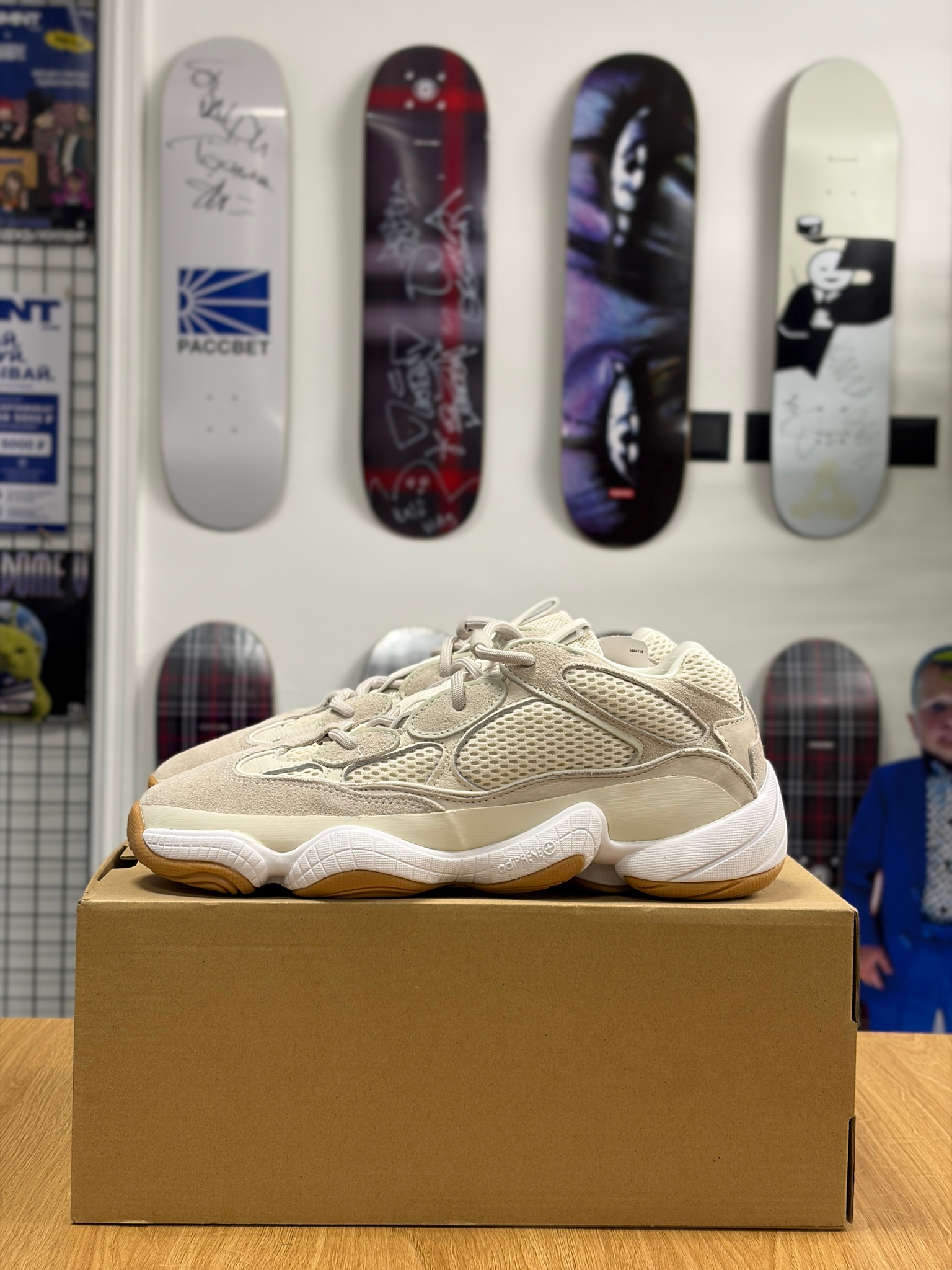 Adidas x Yeezy 500, миниатюра 1