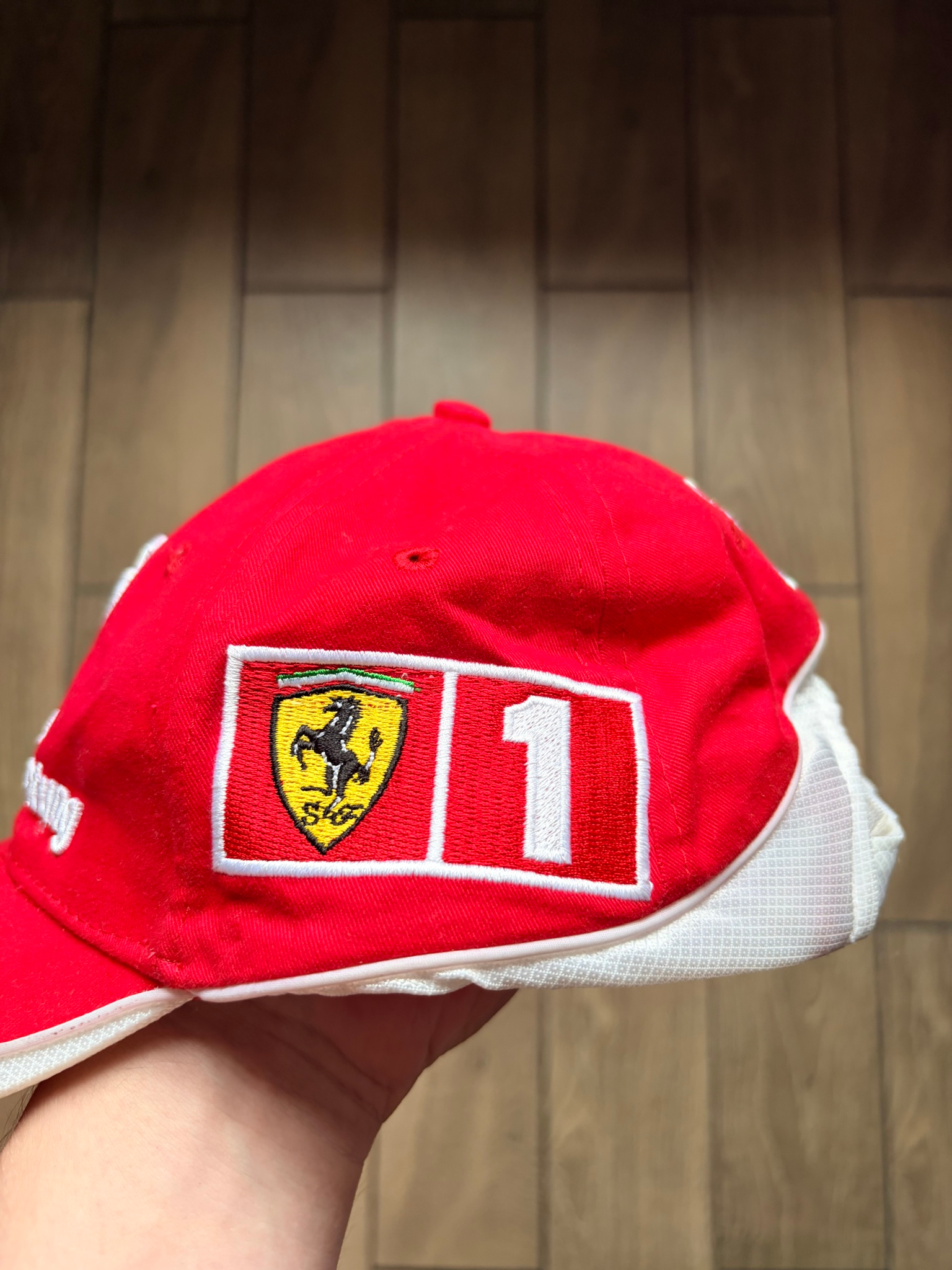 Michael Schumacher Ferrari Dragon Collection 2005-2006, миниатюра 3