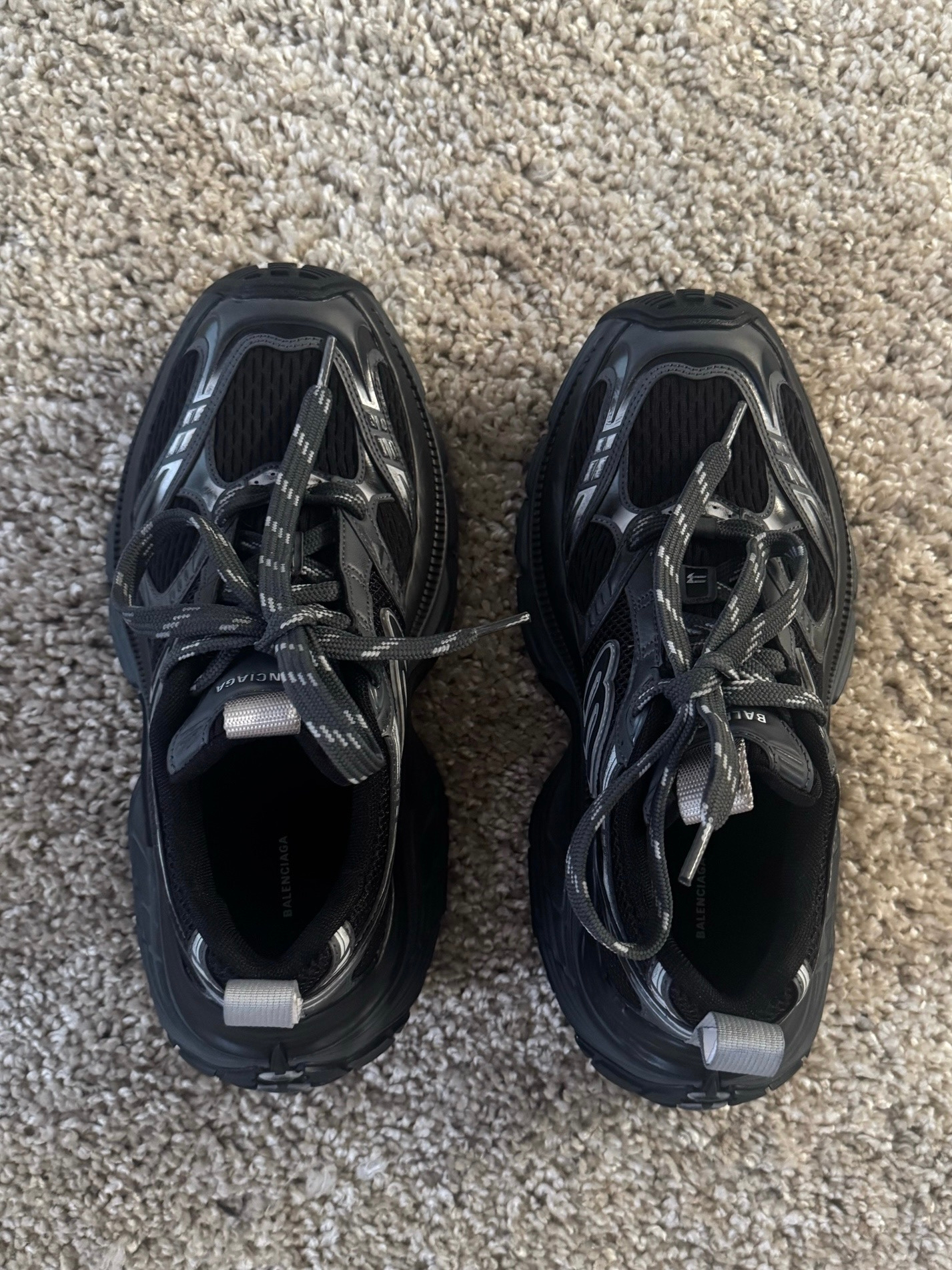 Balenciaga 6XL, миниатюра 3