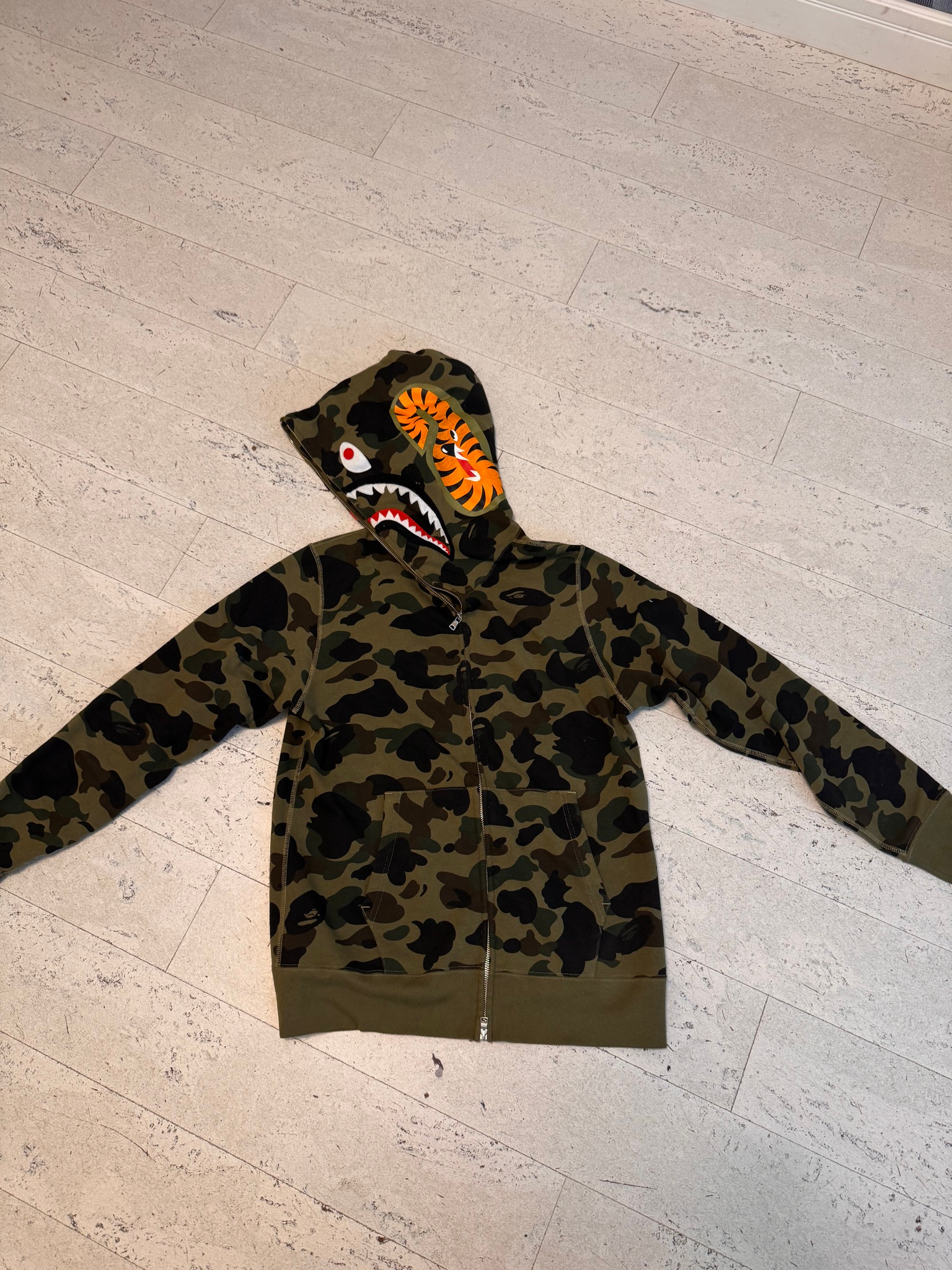 Bape Shark, миниатюра 1