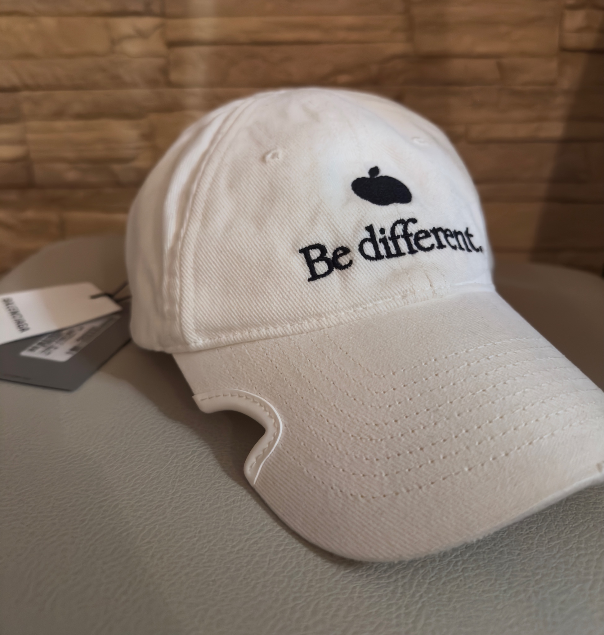 Balenciaga Be Different Cap, миниатюра 3
