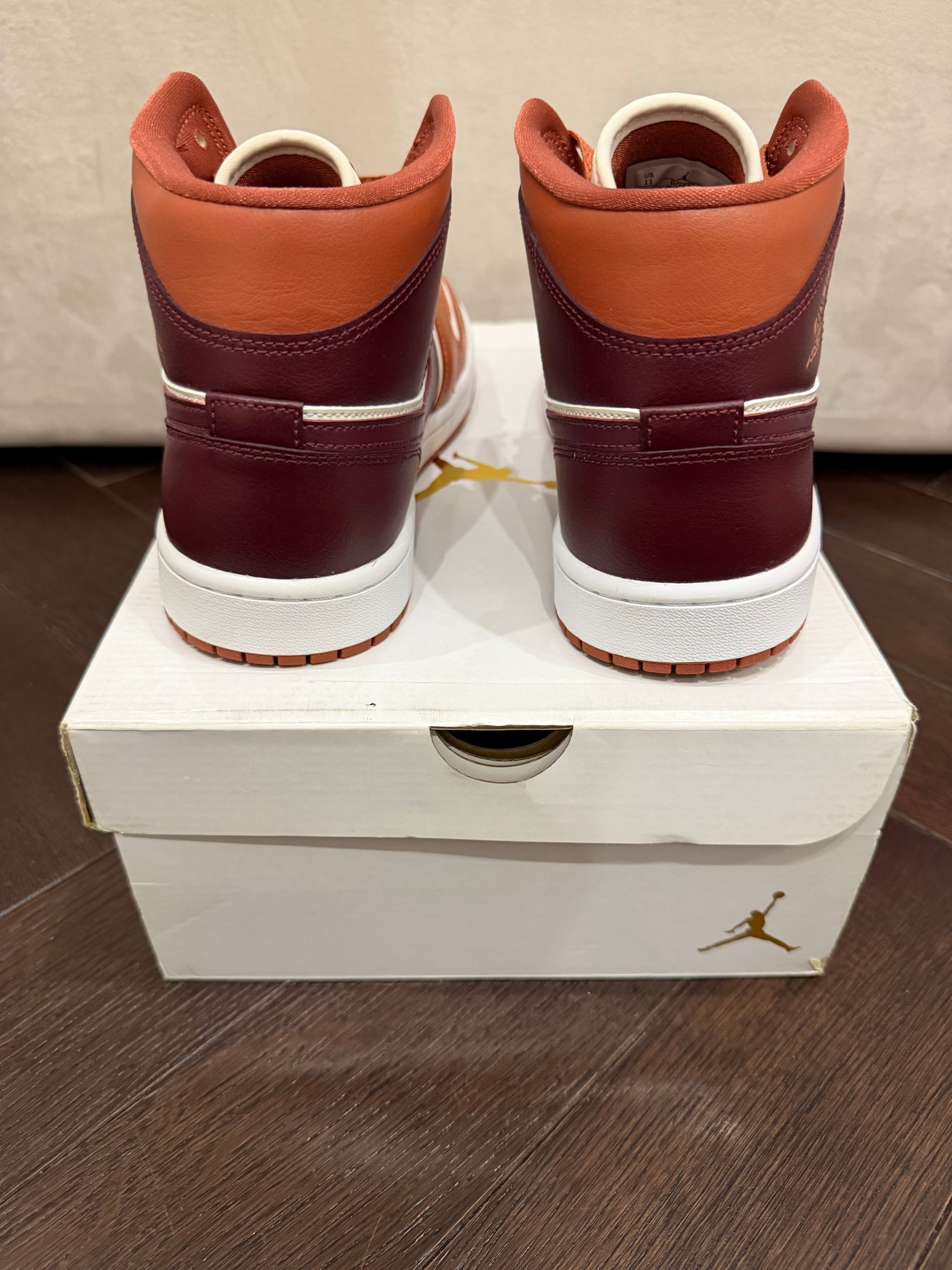Nike Air Jordan 1 Mid Dusty Peach Night Maroon, миниатюра 3