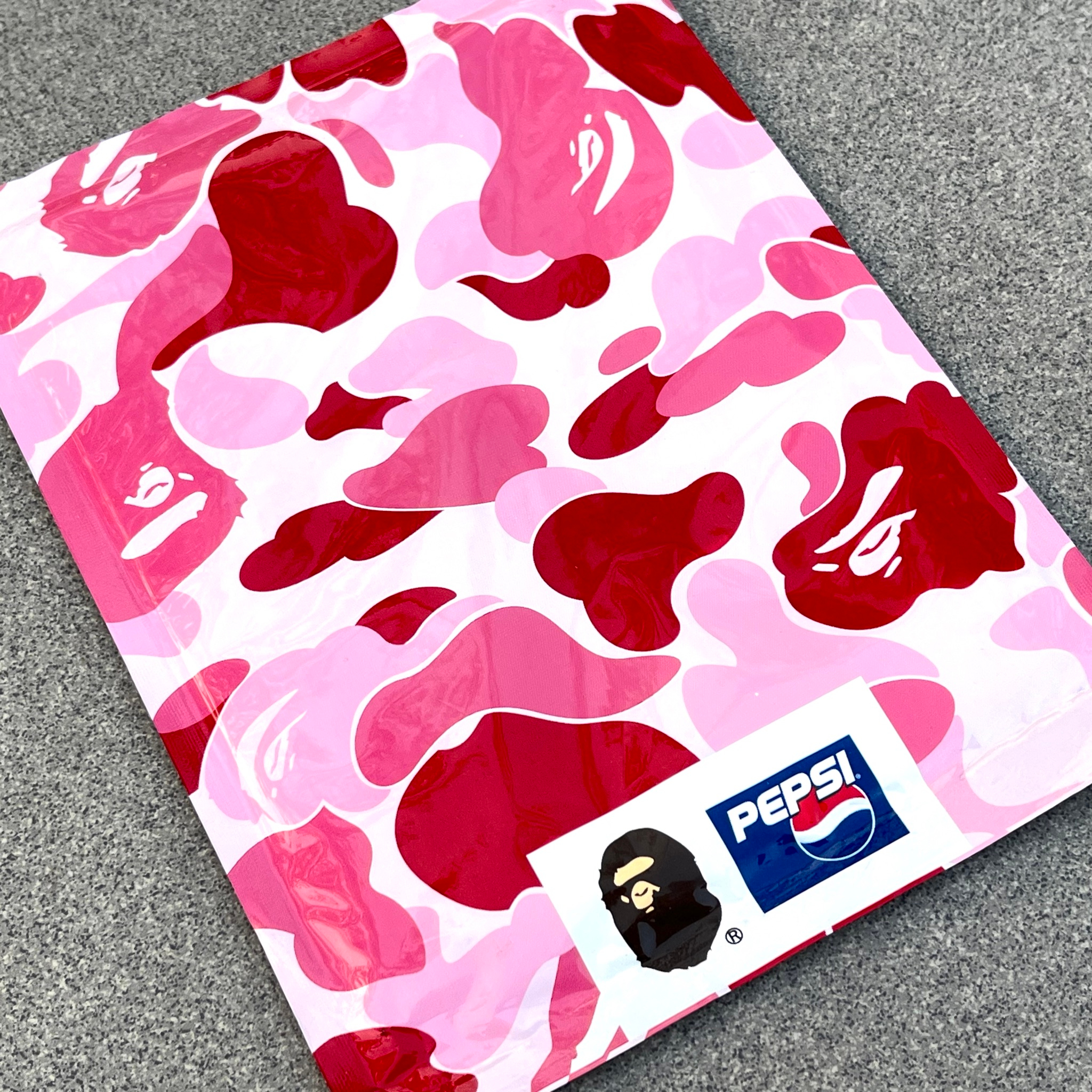 A Bathing Ape x Pepsi Pink Camo Handkerchief, миниатюра 2