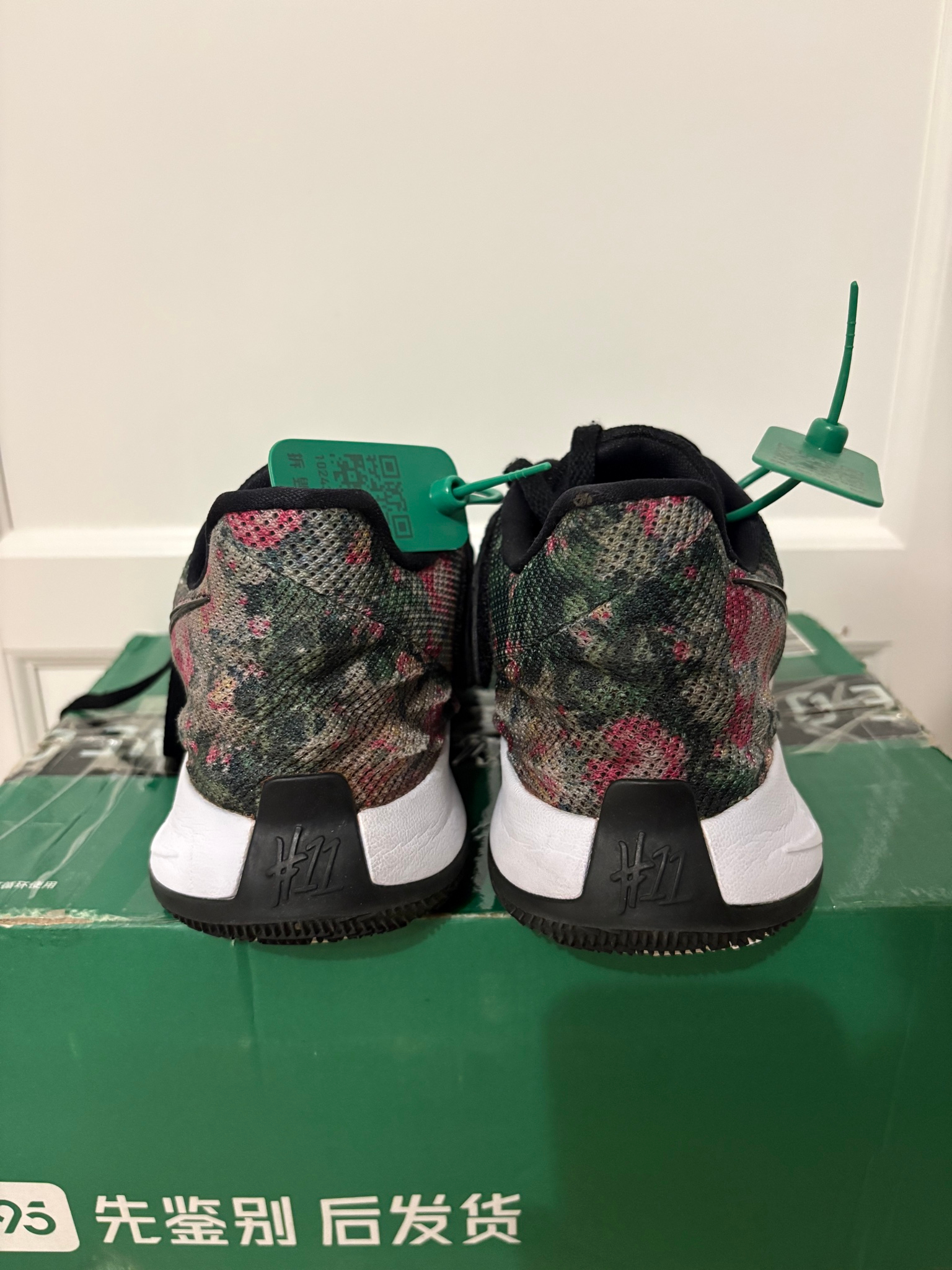 Nike Kyrie Low 1 Floral, миниатюра 2