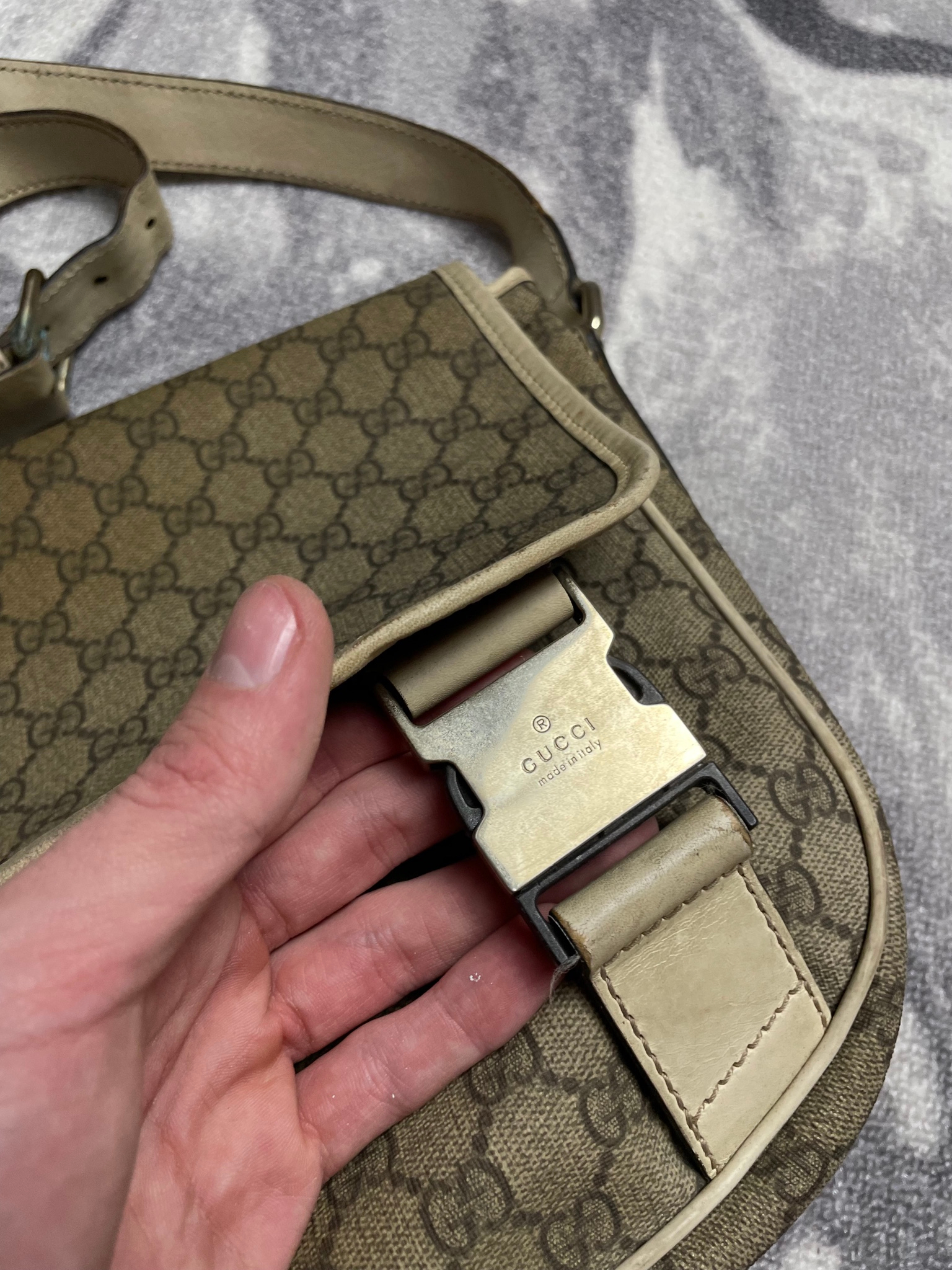 GUCCI vintage canvas shoulder monogram bag, миниатюра 4