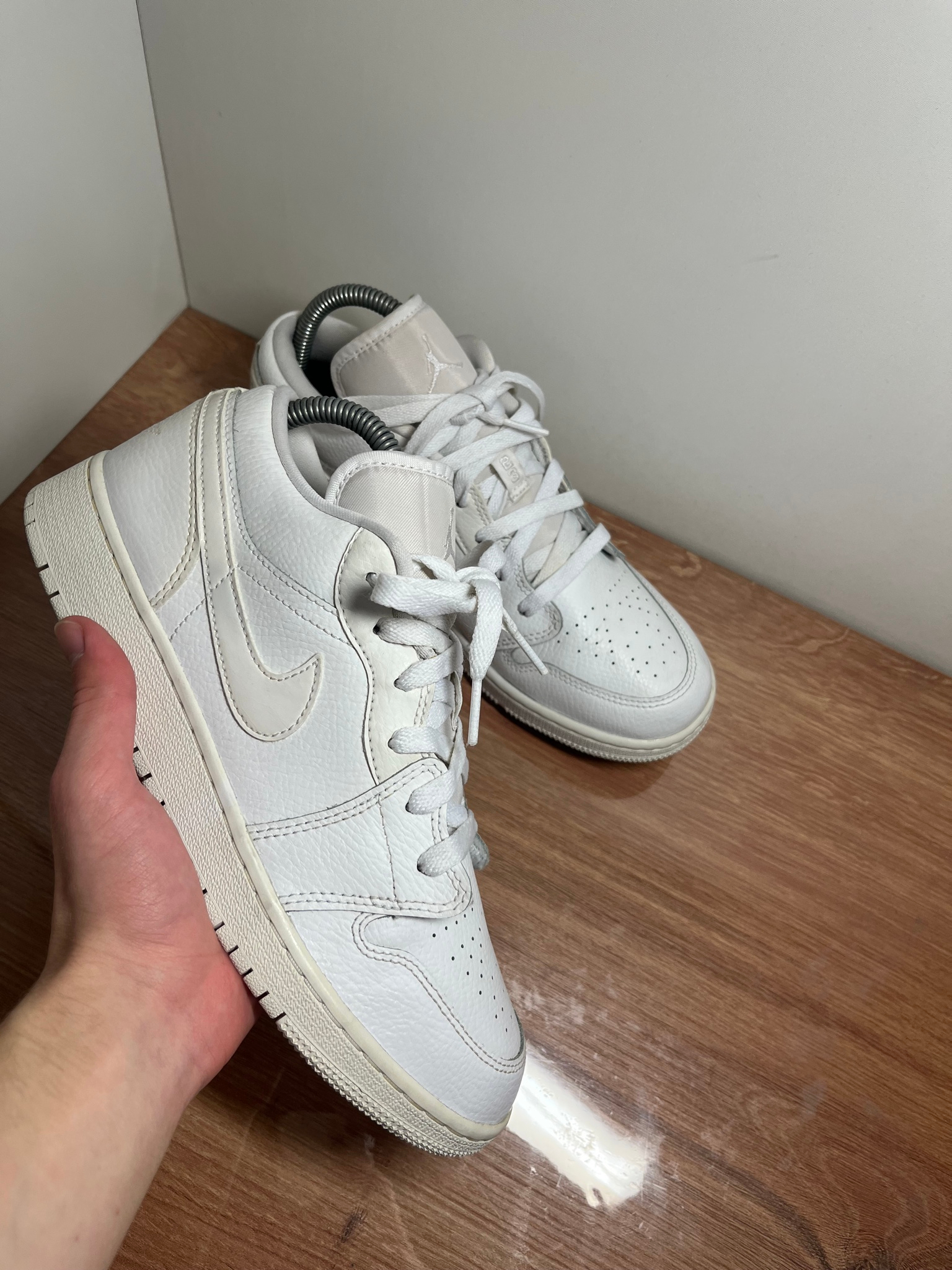 Nike Air Jordan 1 Low Triple White Logo (GS), миниатюра 1