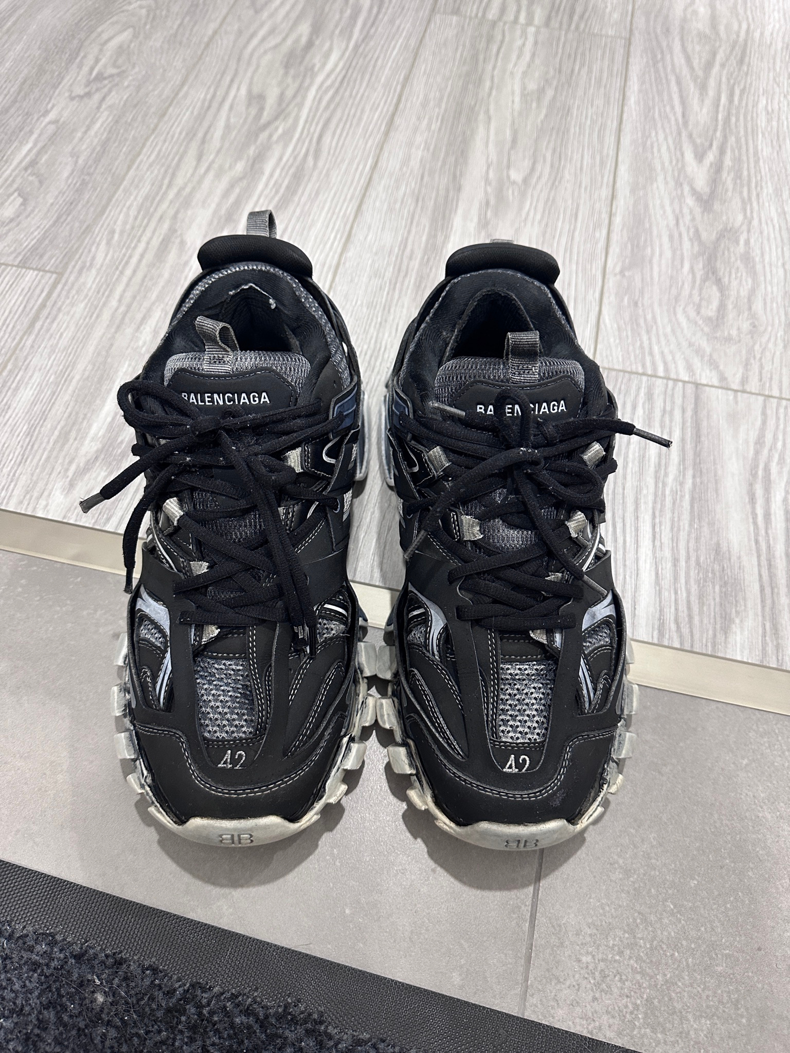 Balenciaga Track 1, миниатюра 1