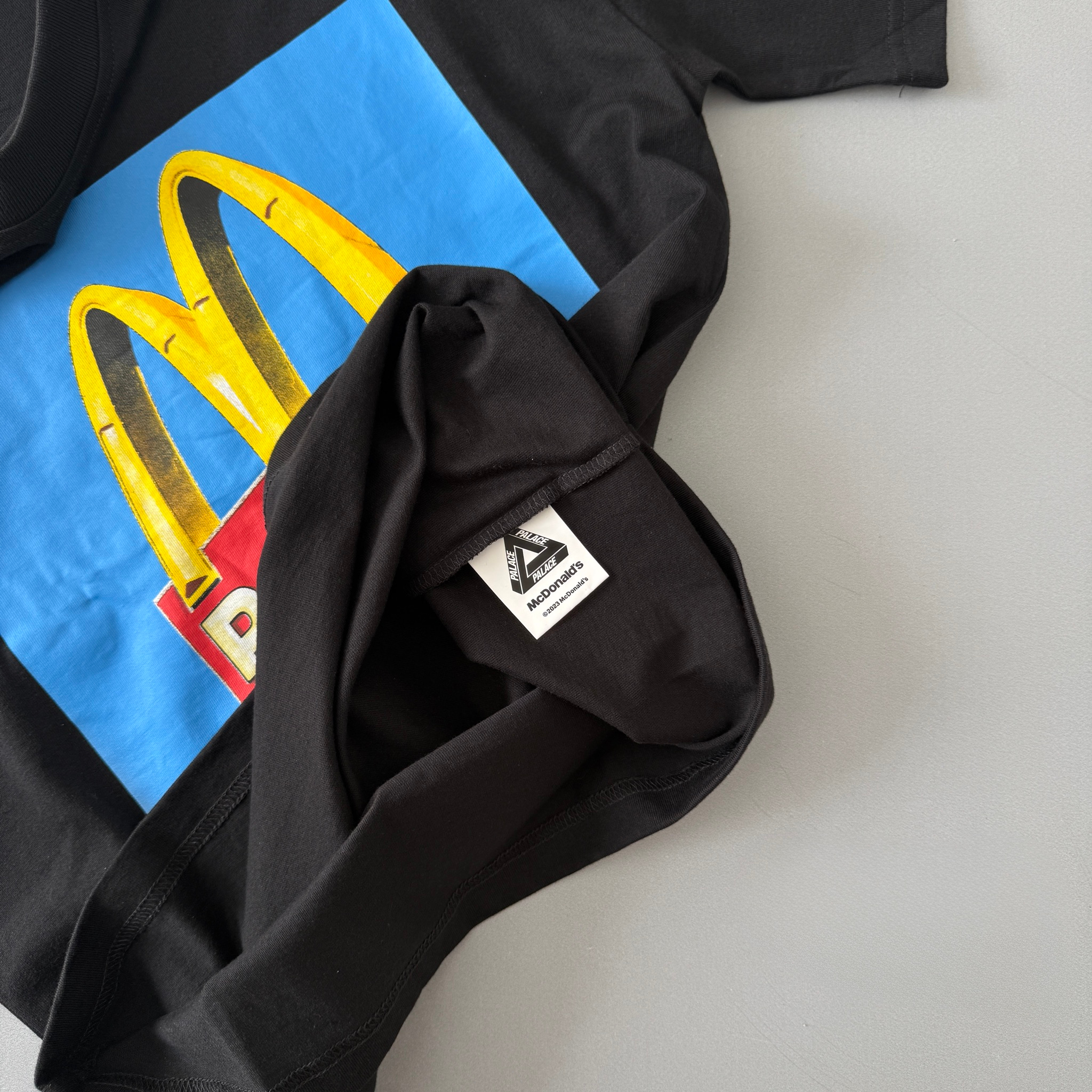 Palace x McDonalds Logo Tee, миниатюра 4