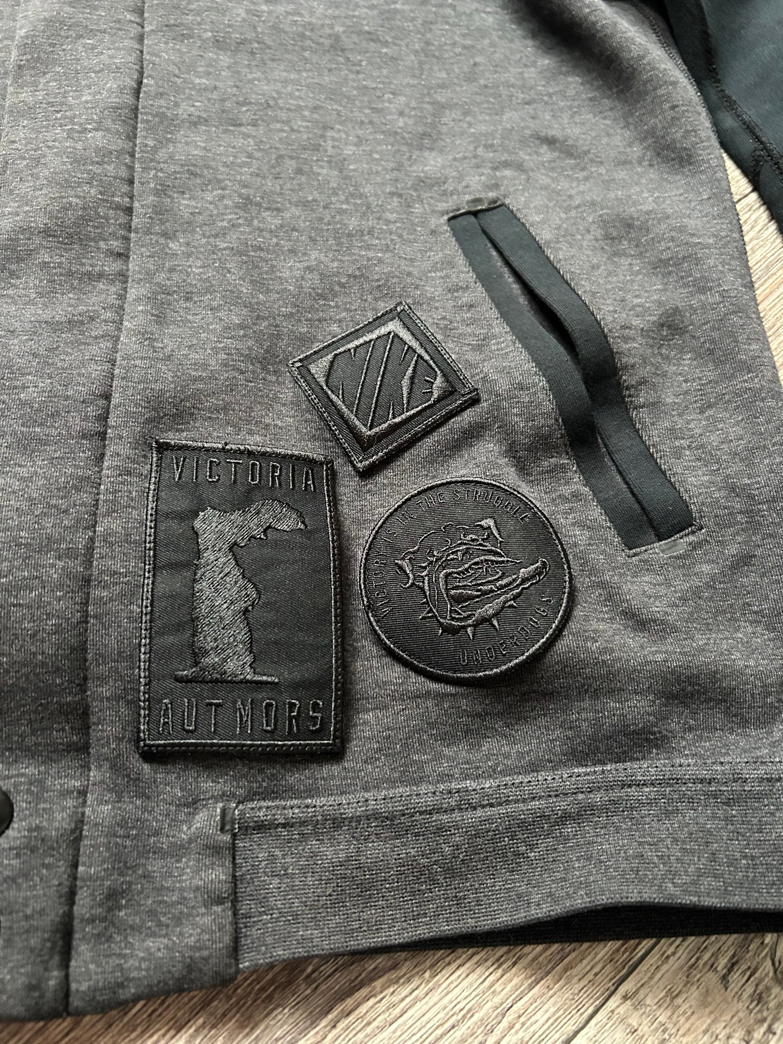 Nike Black Rose Tech Fleece Destroyer, миниатюра 2