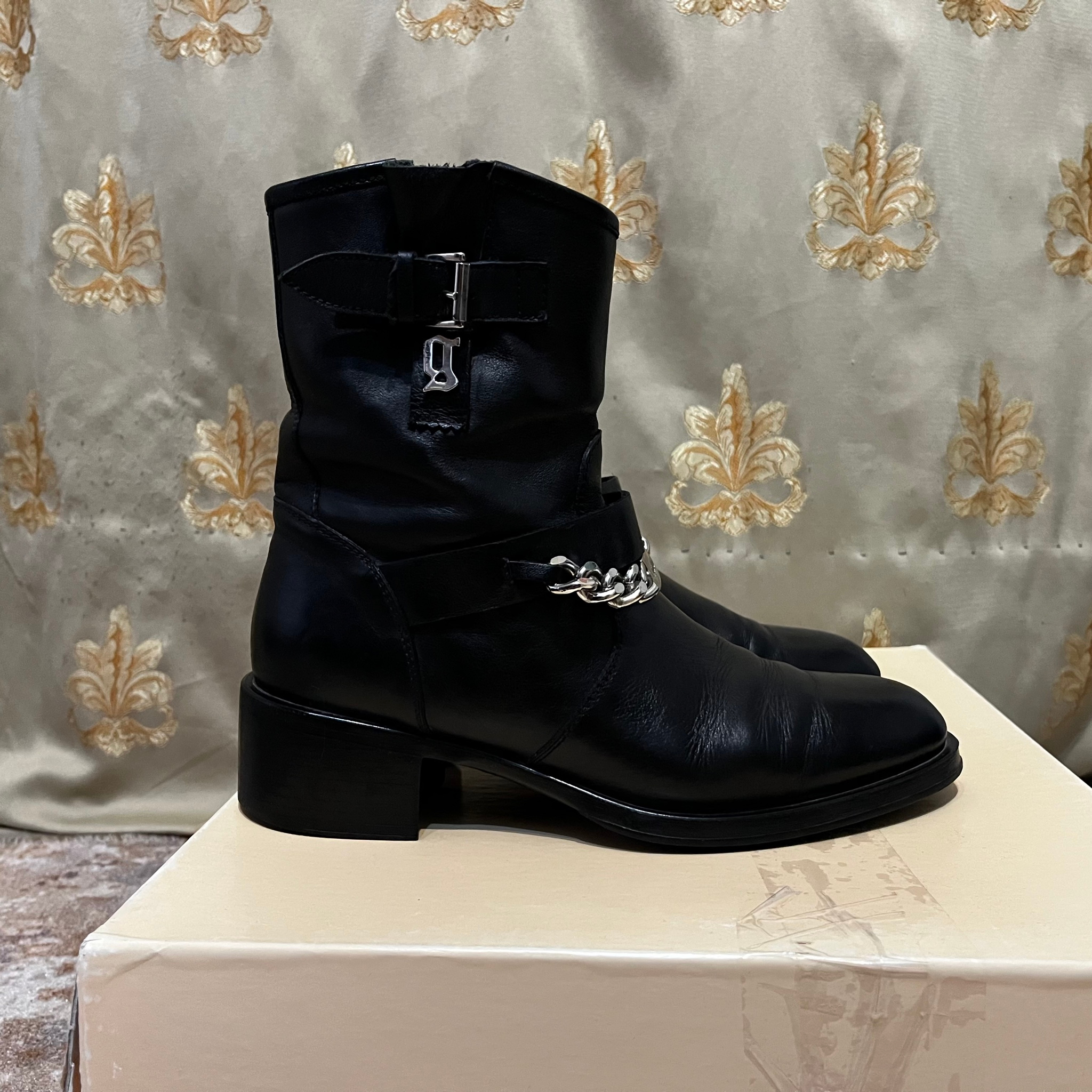 John Galliano Boots, миниатюра 3