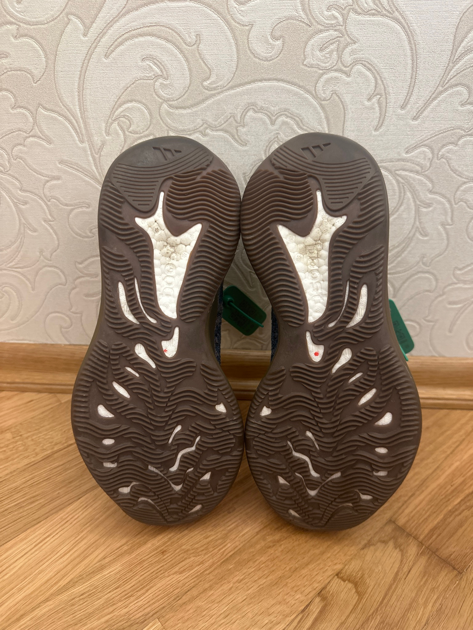 adidas Yeezy 380 Covellite, миниатюра 4