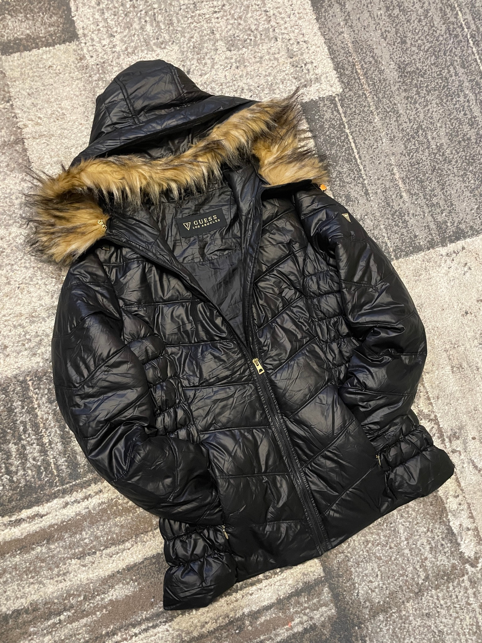 Guess Puffer, миниатюра 3
