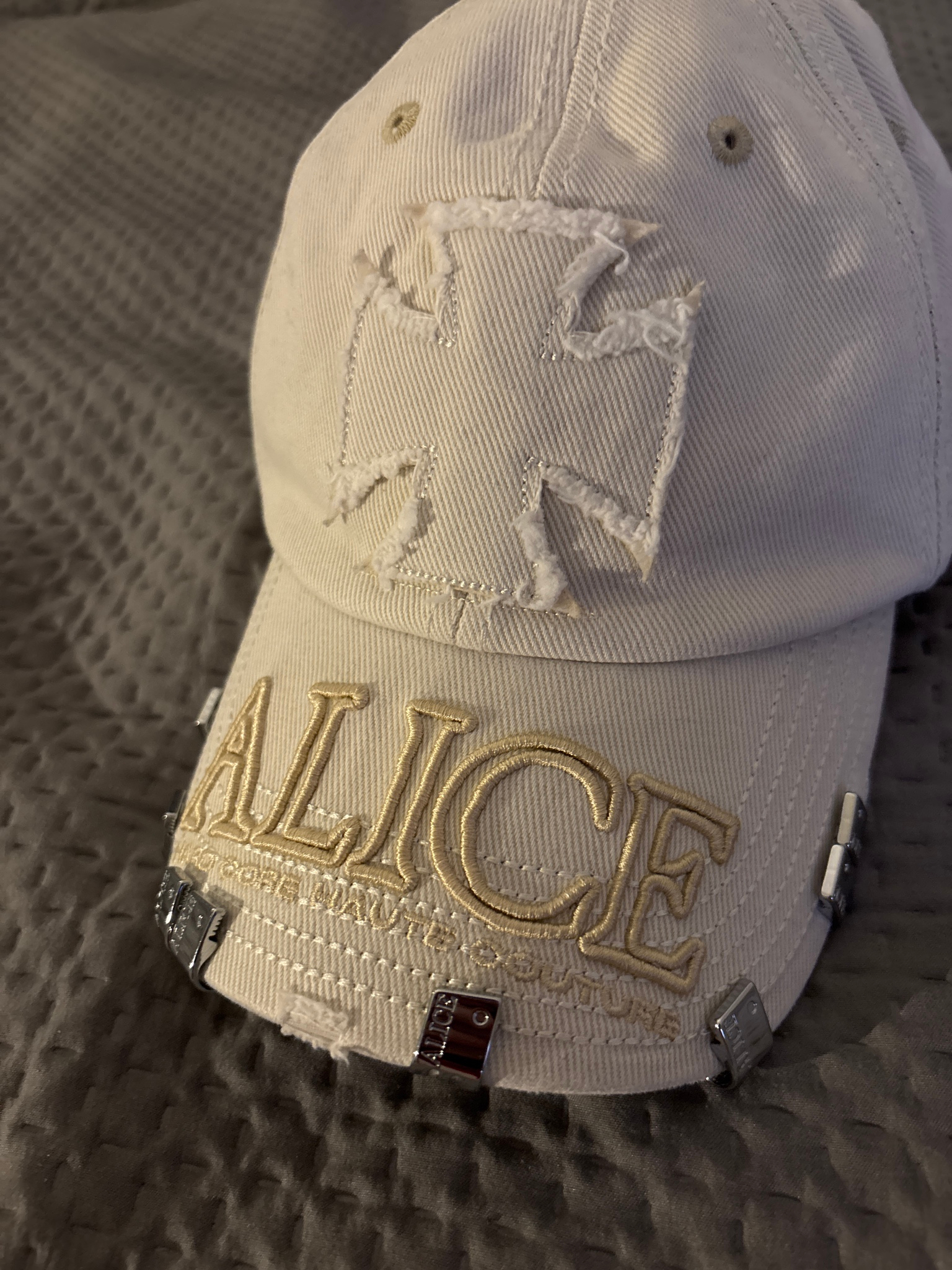 Ksubi x Alice Hollywood Atelier Cap Ivory, миниатюра 2