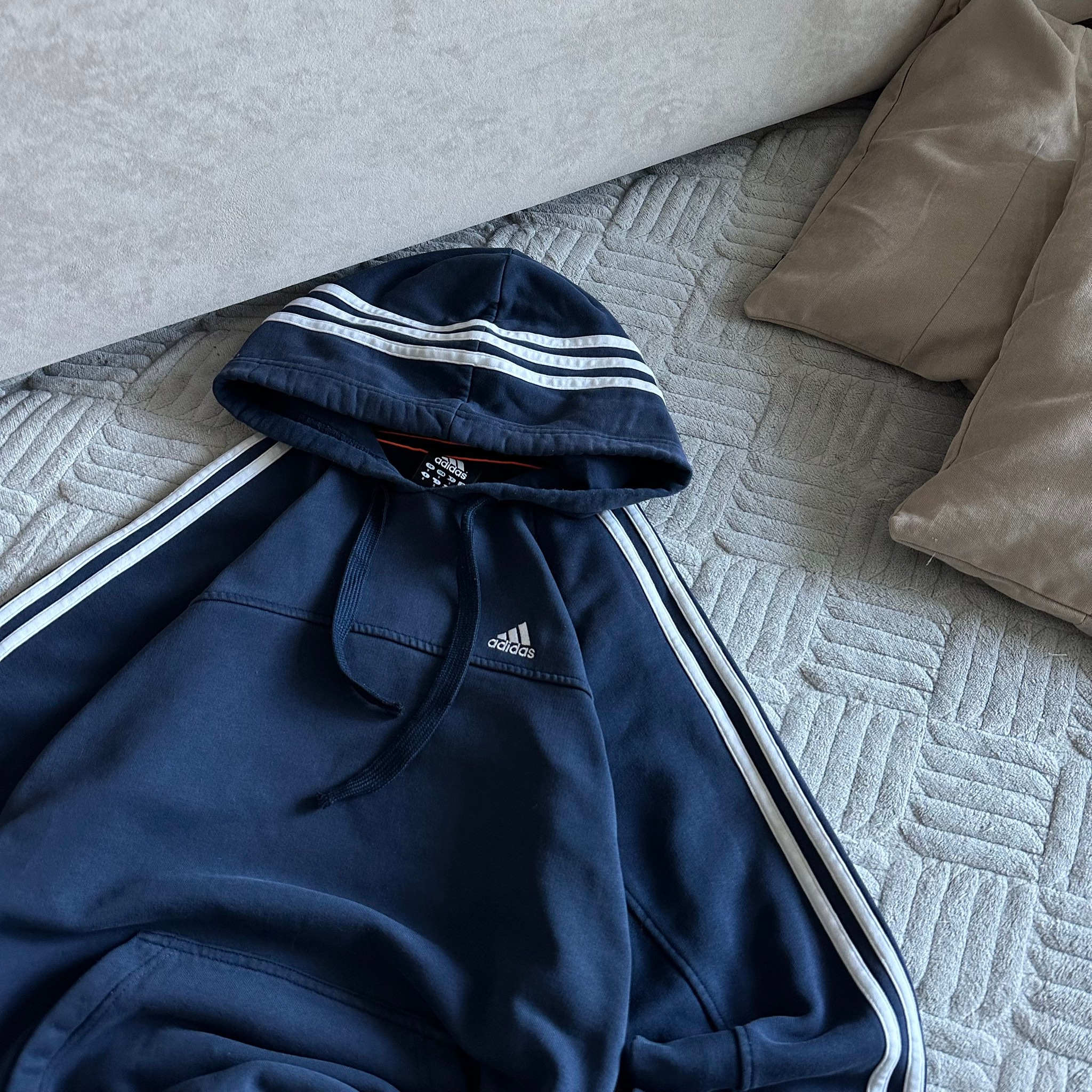 Adidas Essentials Hoodie, миниатюра 2