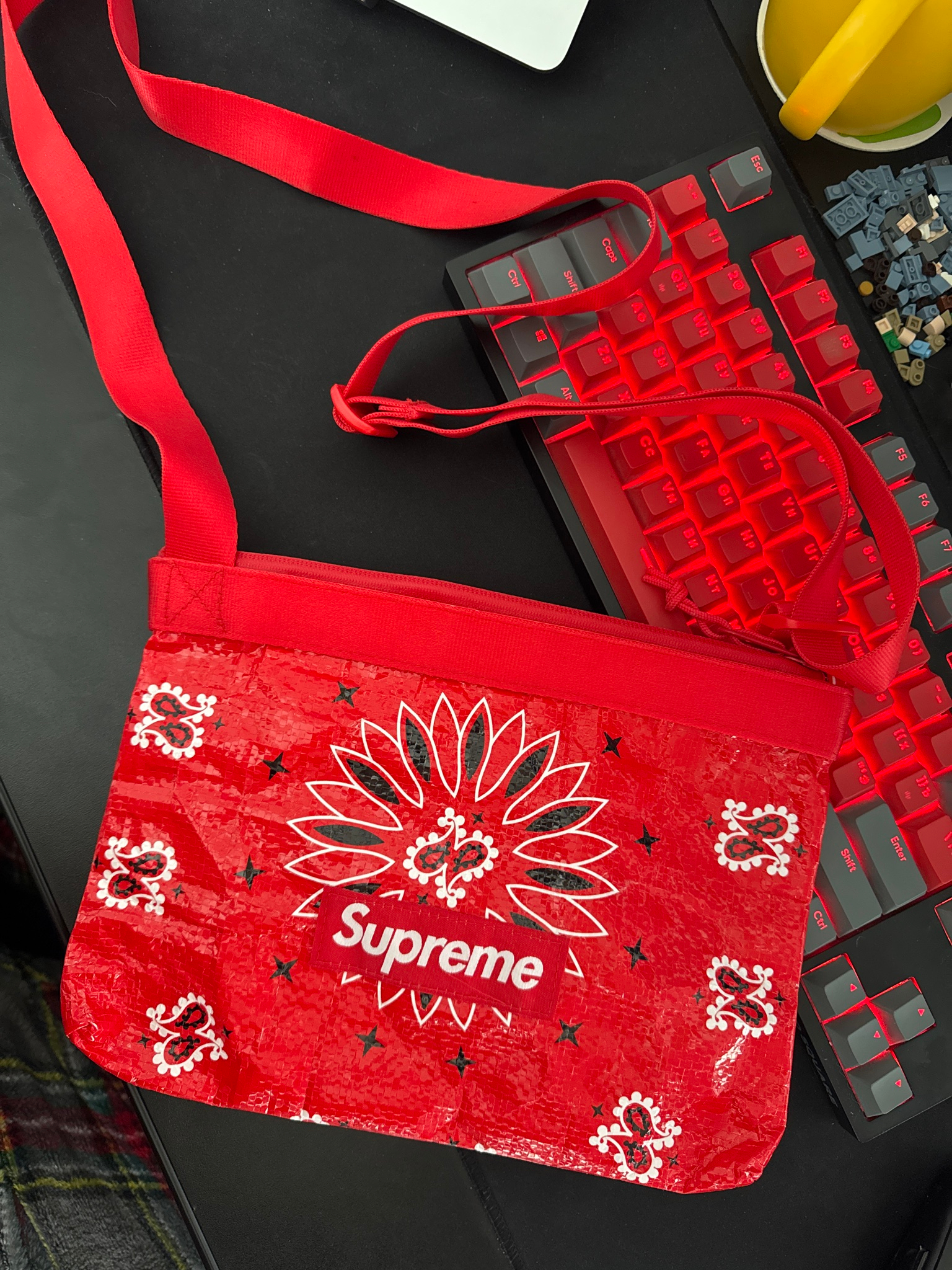 Supreme Woven PP Tote/Carrier Bag, миниатюра 1