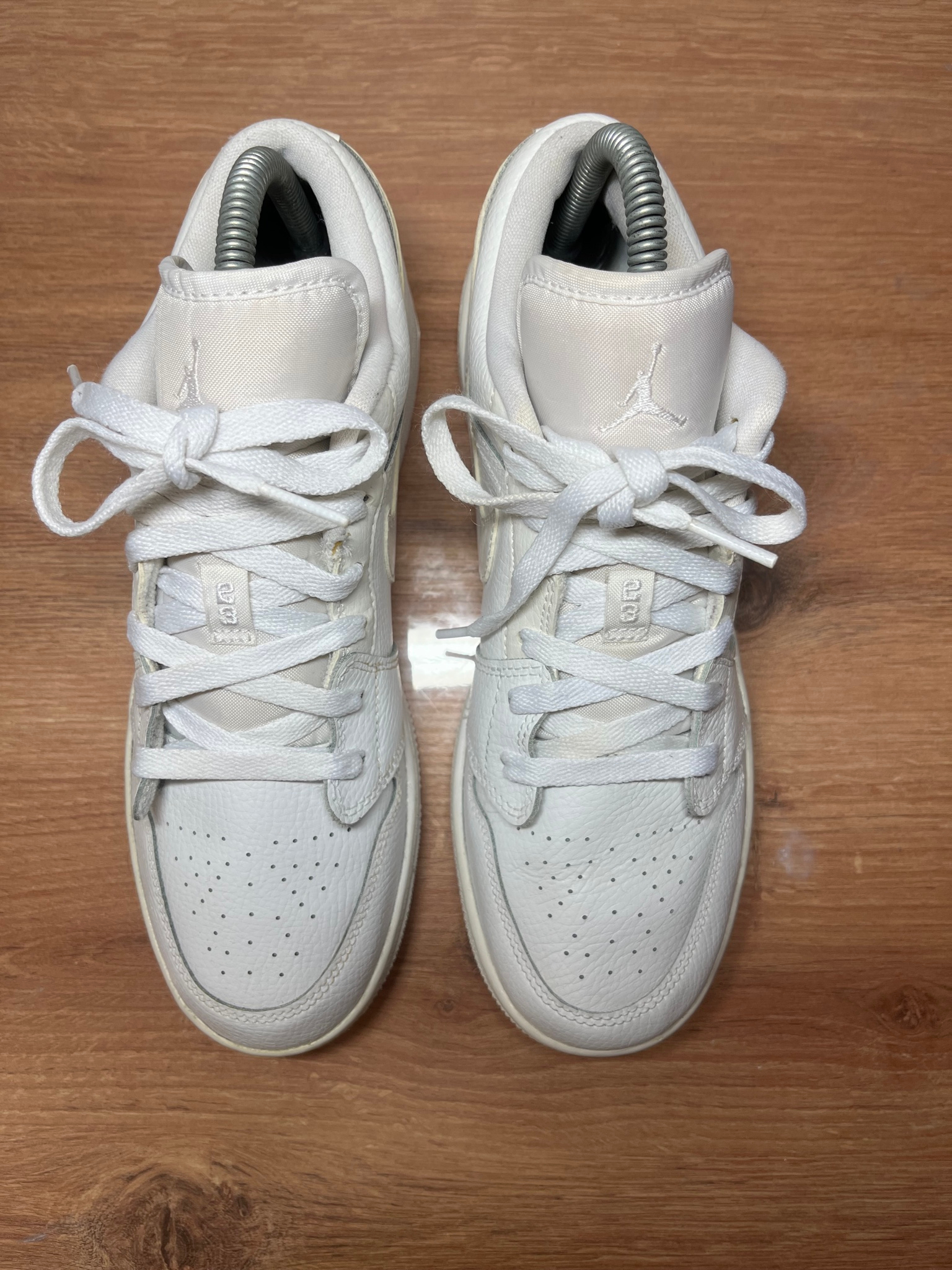 Nike Air Jordan 1 Low Triple White Logo (GS), миниатюра 3